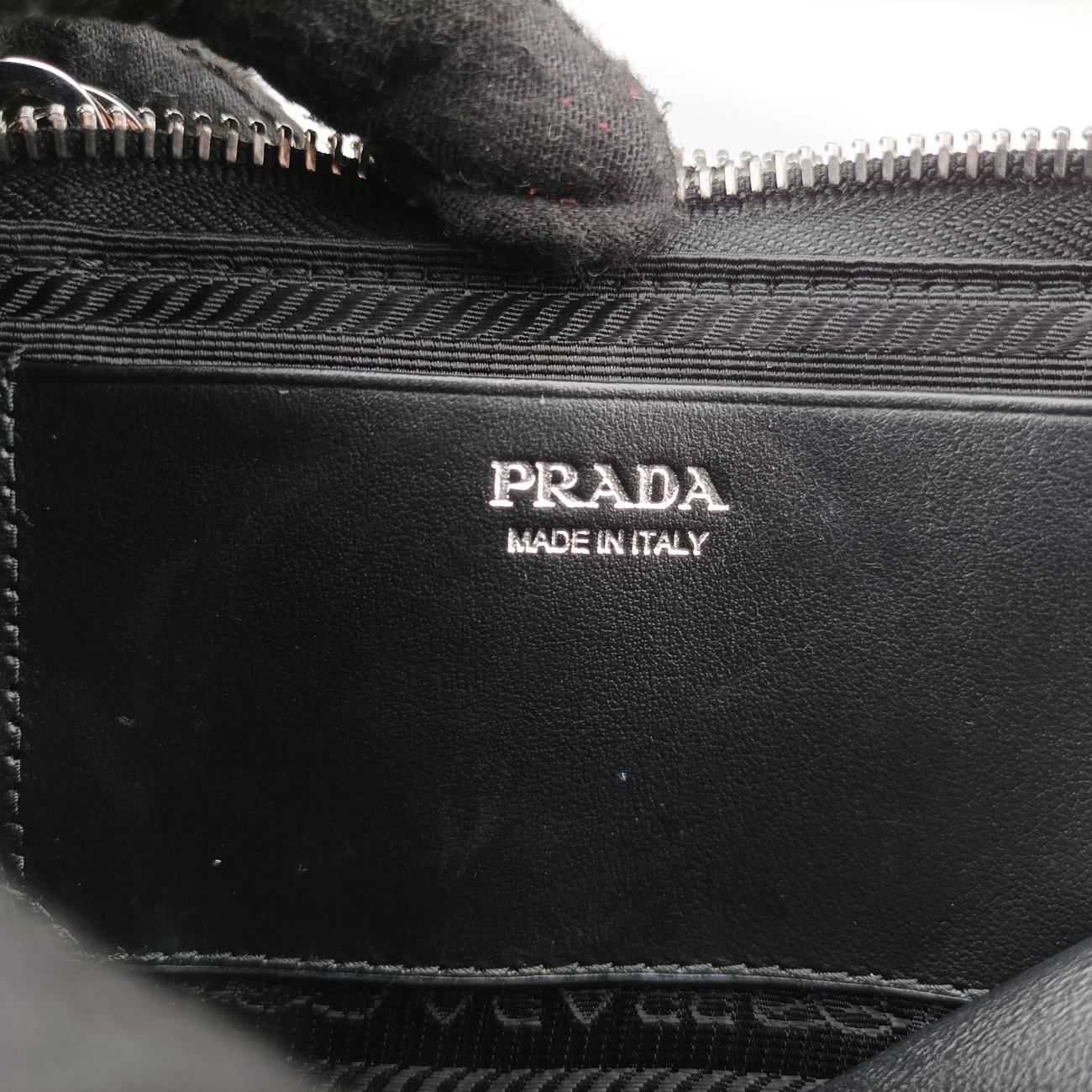 Pre-owned Prada Triangle Crystal Black Leather 1NR015 shoulderbag | stylenewstar