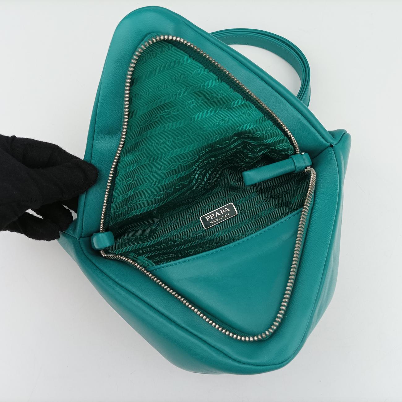 Pre-owned Prada Padded Nappa triangle Green Leather 1BA315 shoulderbag | stylenewstar