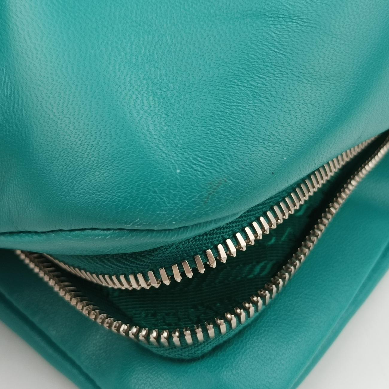 Pre-owned Prada Padded Nappa triangle Green Leather 1BA315 shoulderbag | stylenewstar