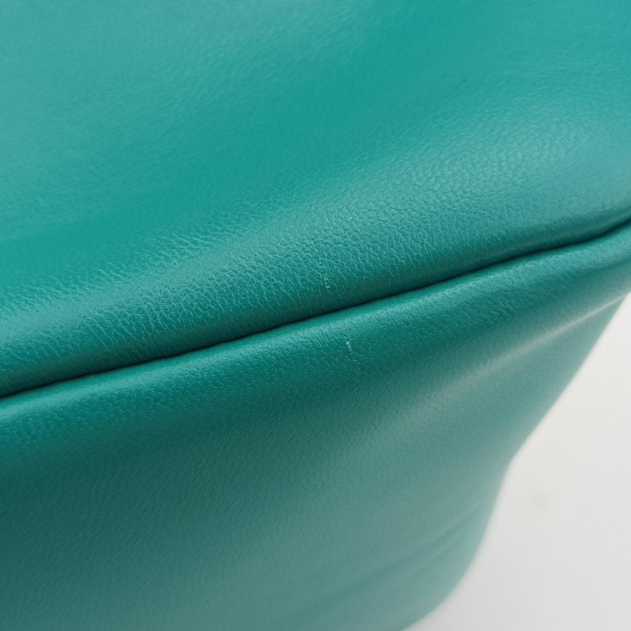 Pre-owned Prada Padded Nappa triangle Green Leather 1BA315 shoulderbag | stylenewstar