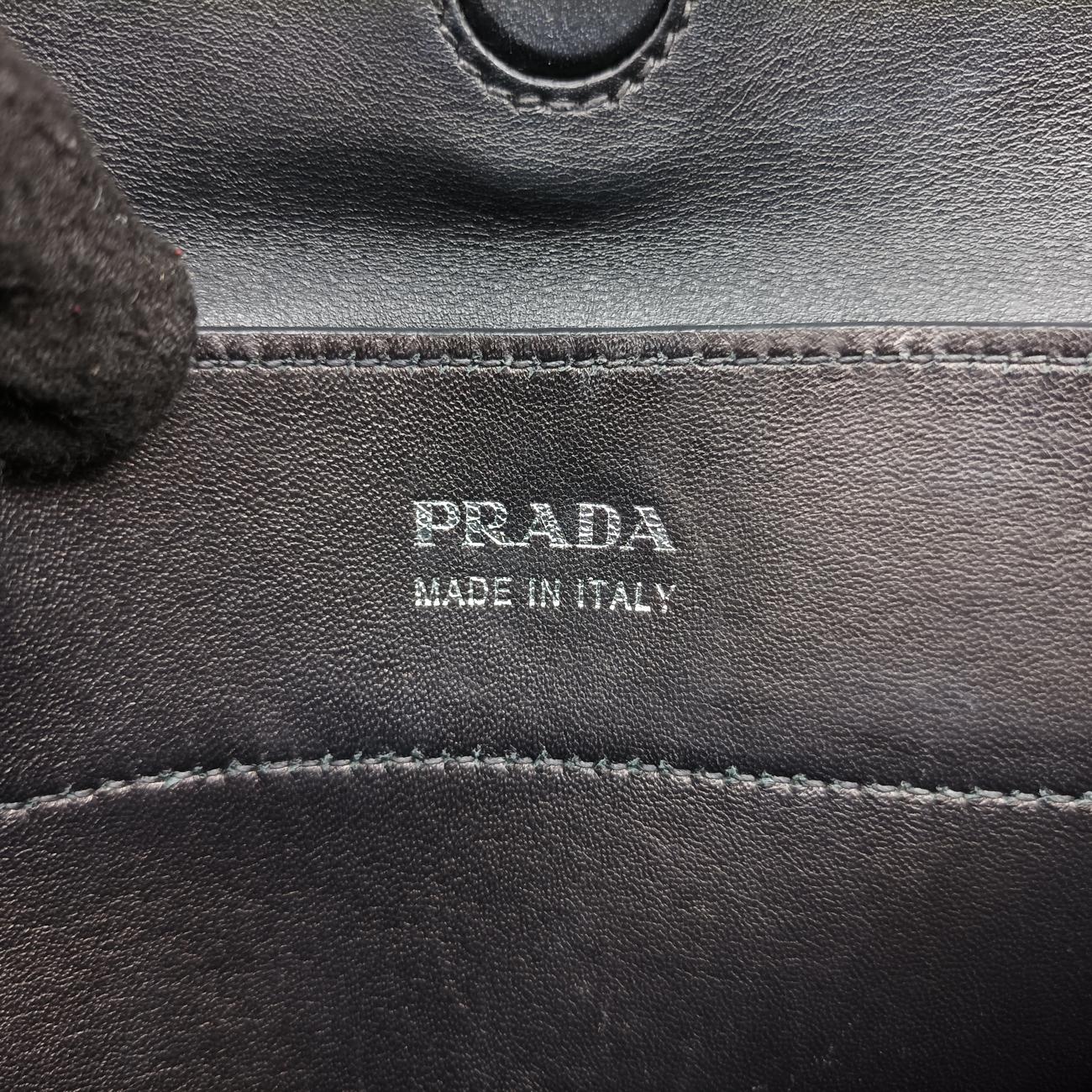 Pre-owned Prada Prada City Calf Double Green×Black Leather  handbag | stylenewstar