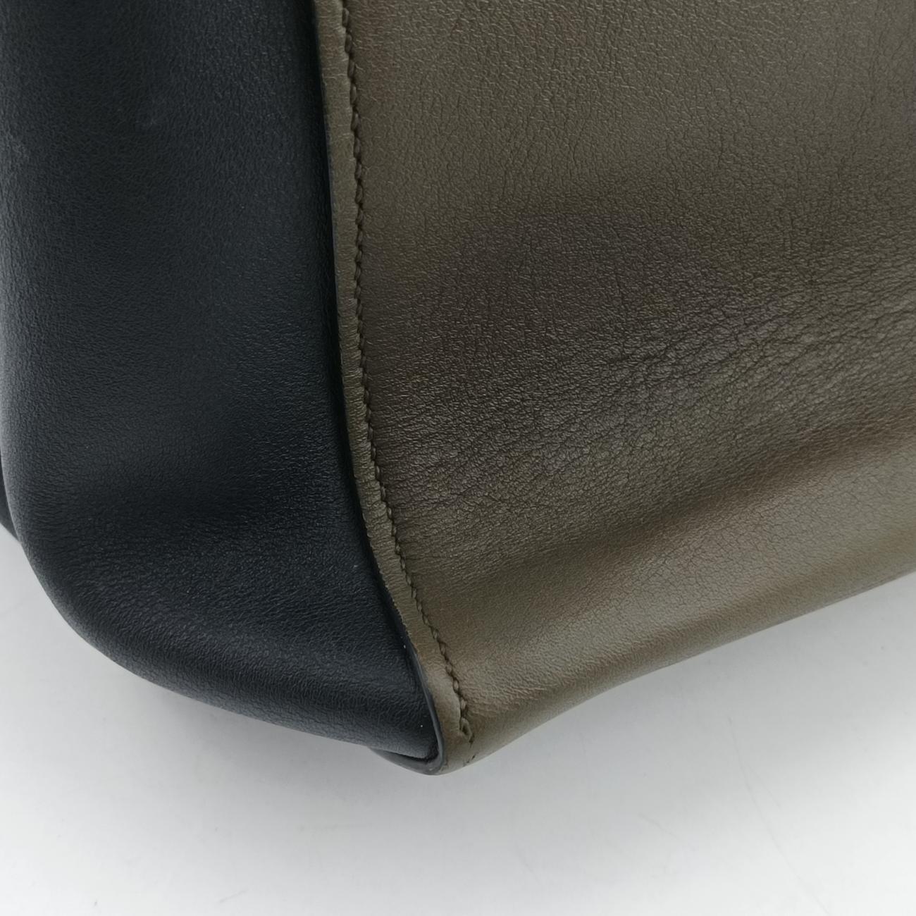 Pre-owned Prada Prada City Calf Double Green×Black Leather  handbag | stylenewstar