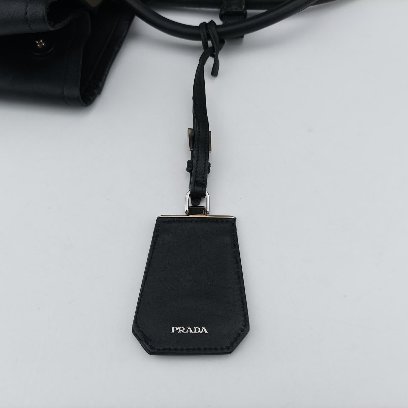 Pre-owned Prada Prada City Calf Double Green×Black Leather  handbag | stylenewstar