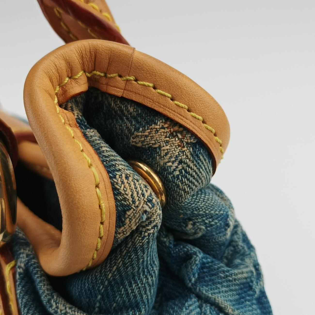 Pre-owned Louis Vuitton PrettyPretty Blue×Beige Monogram Denim M95020 clutchbag | stylenewstar