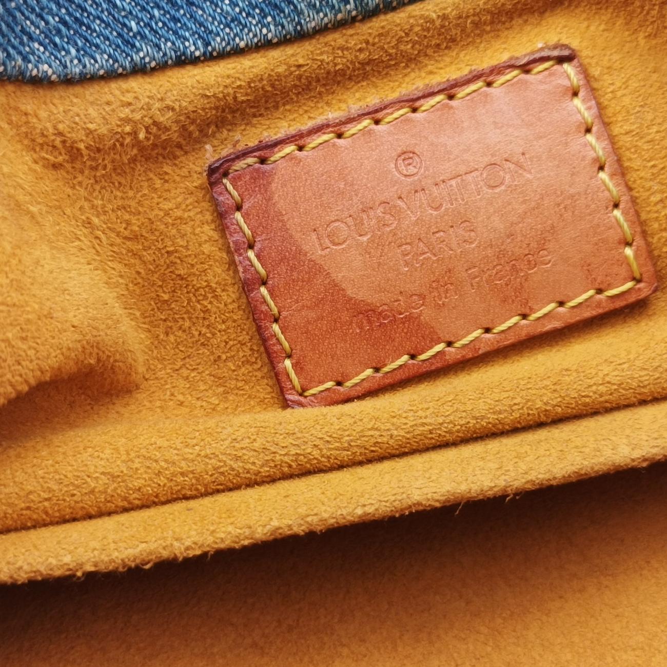 Pre-owned Louis Vuitton PrettyPretty Blue×Beige Monogram Denim M95020 clutchbag | stylenewstar