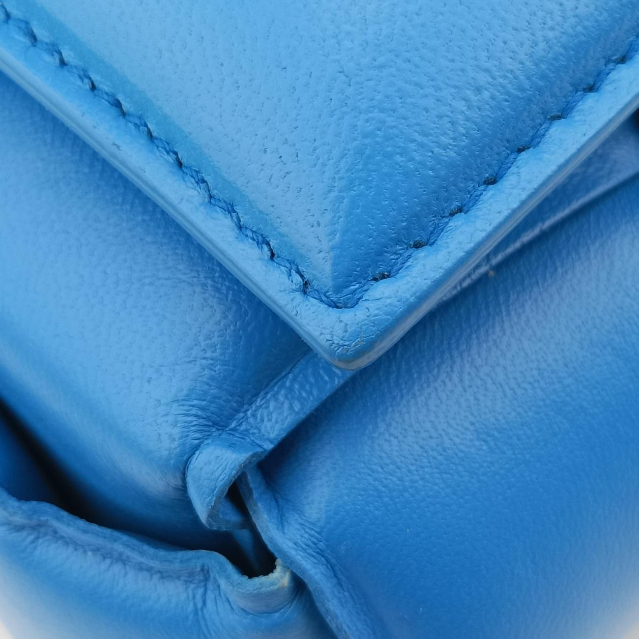 Secondhand Bottega Veneta The Chain Cassette Blue lambskin  shoulderbag | stylenewstar