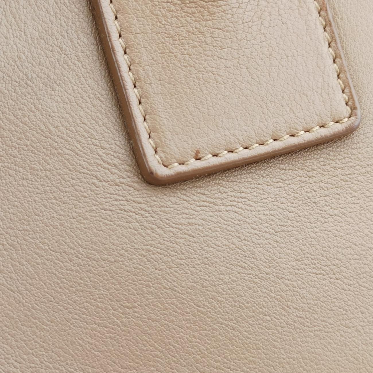 Pre-owned Yves Saint Laurent SAC DE JOUR beige Leather 324823 shoulderbag | stylenewstar