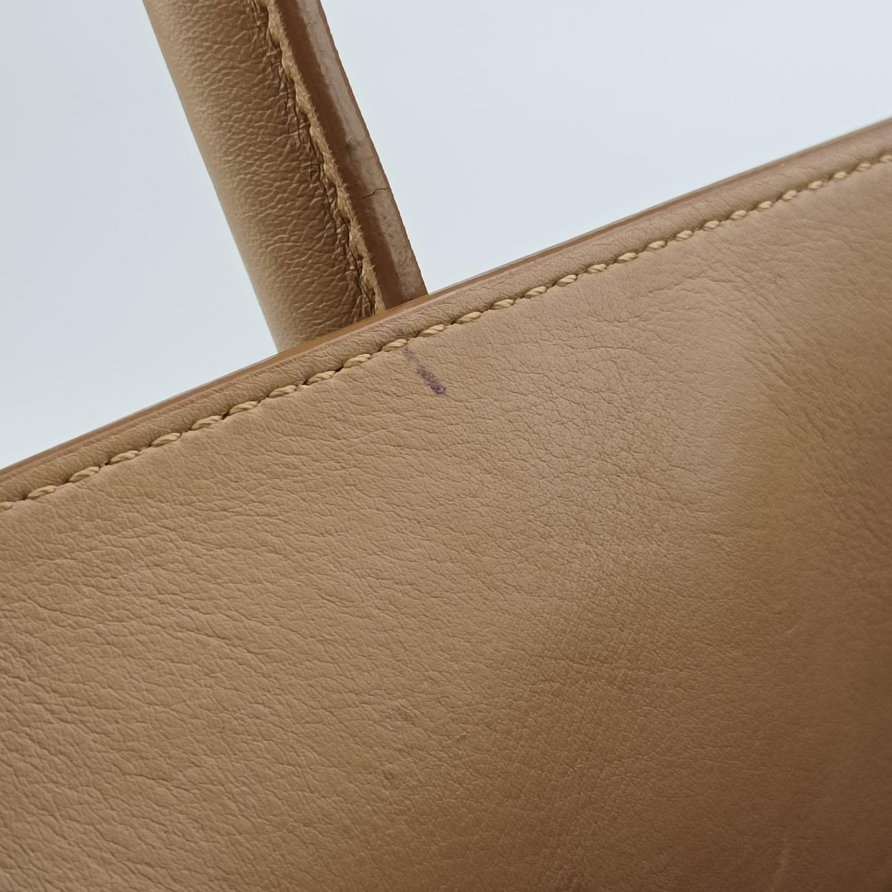 Pre-owned Yves Saint Laurent SAC DE JOUR beige Leather 324823 shoulderbag | stylenewstar