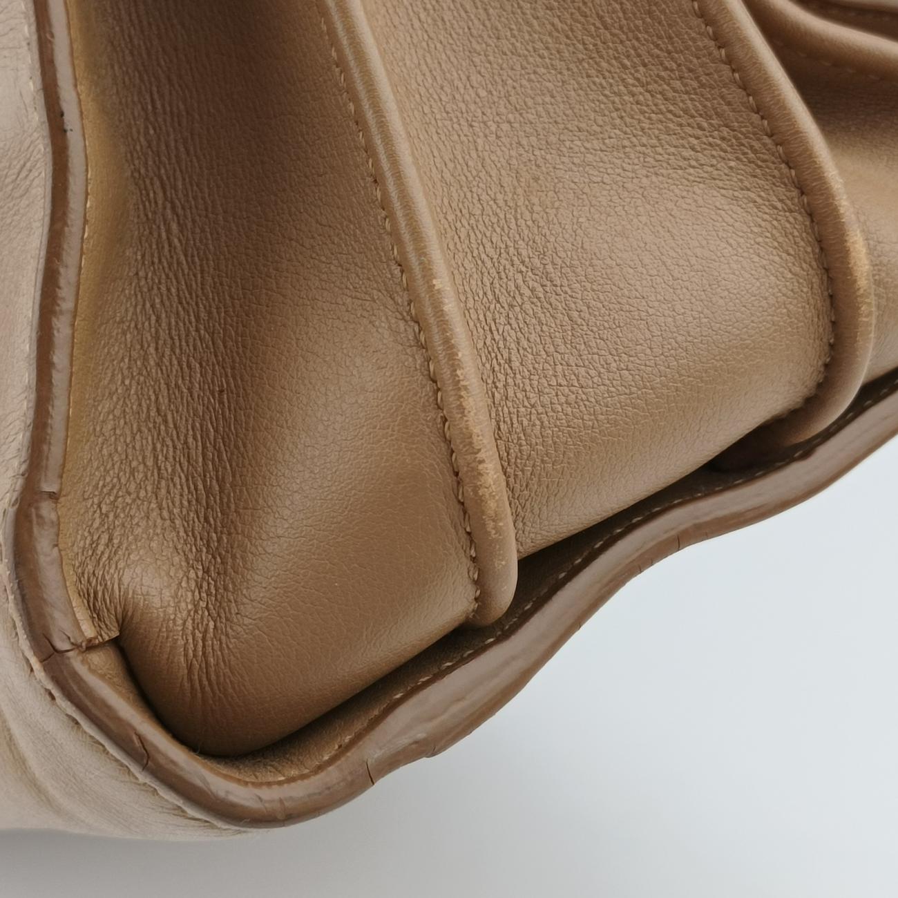 Pre-owned Yves Saint Laurent SAC DE JOUR beige Leather 324823 shoulderbag | stylenewstar