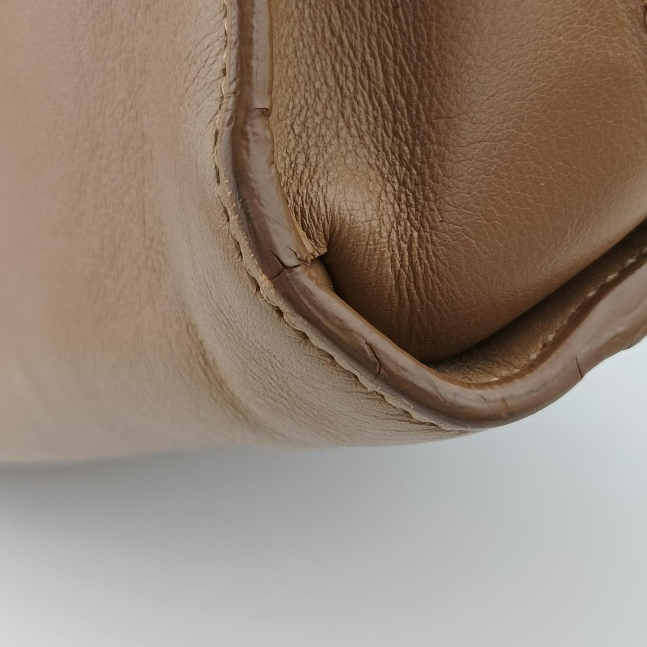 Pre-owned Yves Saint Laurent SAC DE JOUR beige Leather 324823 shoulderbag | stylenewstar