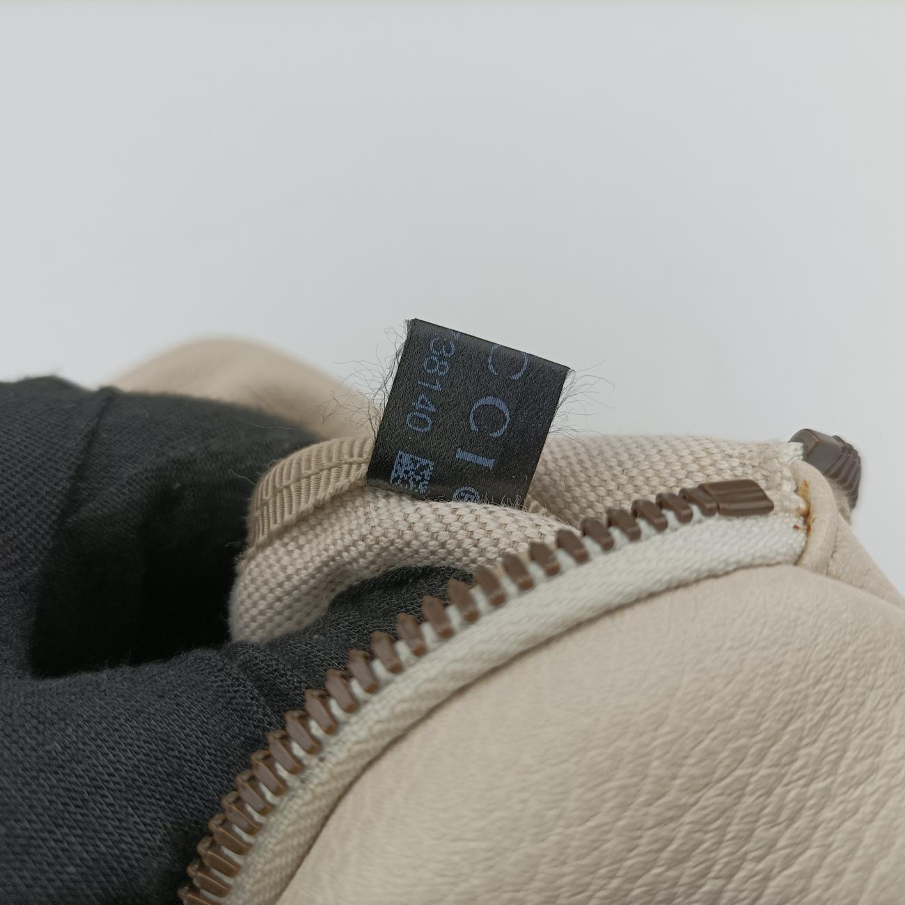 Pre-owned Gucci GUCCI Print White Leather 527792 bum bag/waist bag | stylenewstar