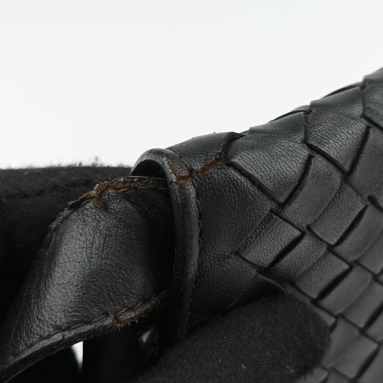 Pre-owned Bottega Veneta Intrecciato Black lambskin  shoulderbag | stylenewstar