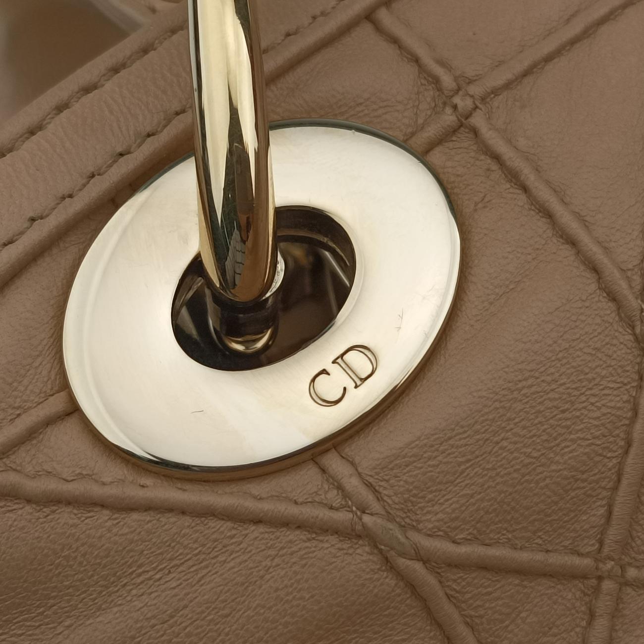 Pre-owned Christian Dior Granville Beige lambskin  handbag | stylenewstar