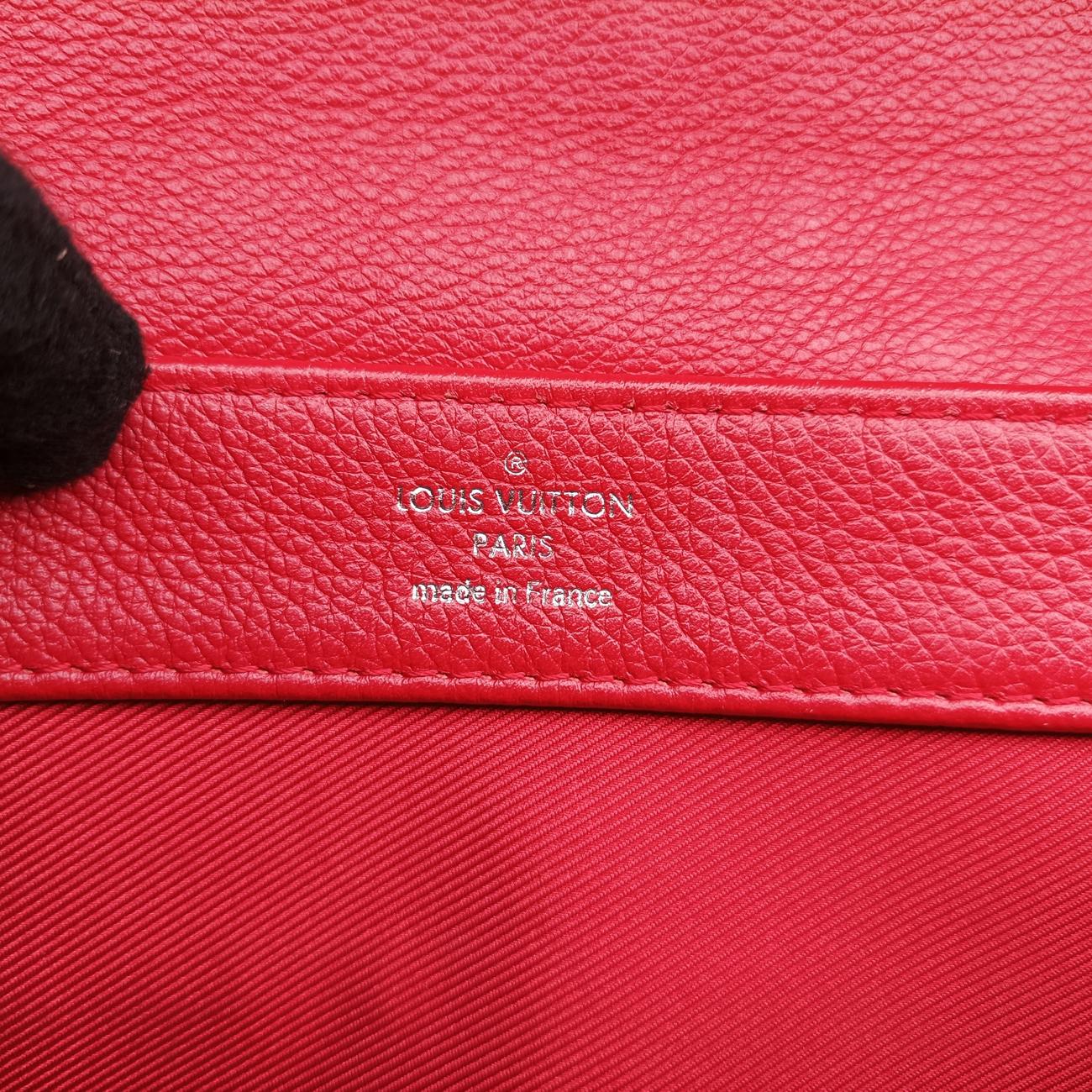 Pre-owned Louis Vuitton Lock Me II BB Ruby Leather M51202 shoulderbag | stylenewstar