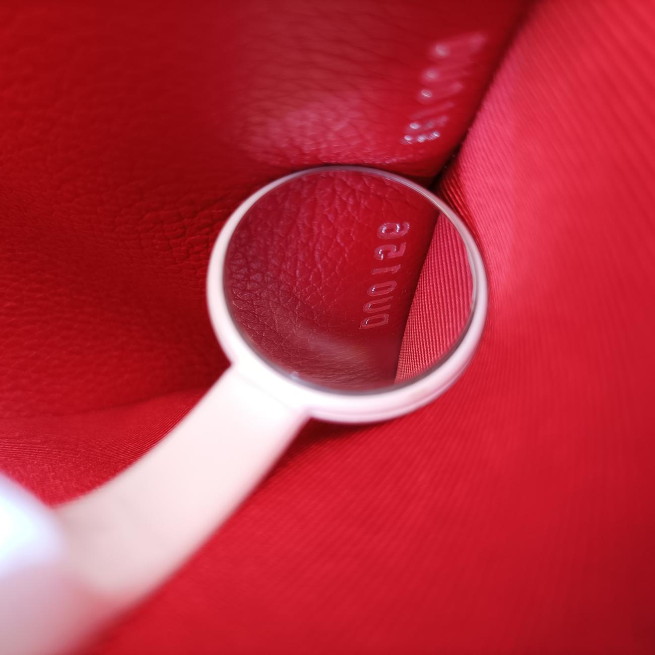 Pre-owned Louis Vuitton Lock Me II BB Ruby Leather M51202 shoulderbag | stylenewstar