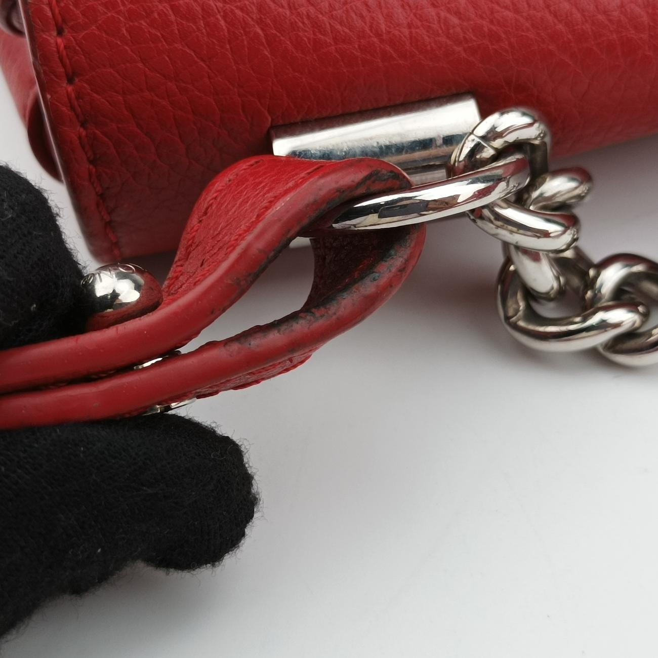 Pre-owned Louis Vuitton Lock Me II BB Ruby Leather M51202 shoulderbag | stylenewstar