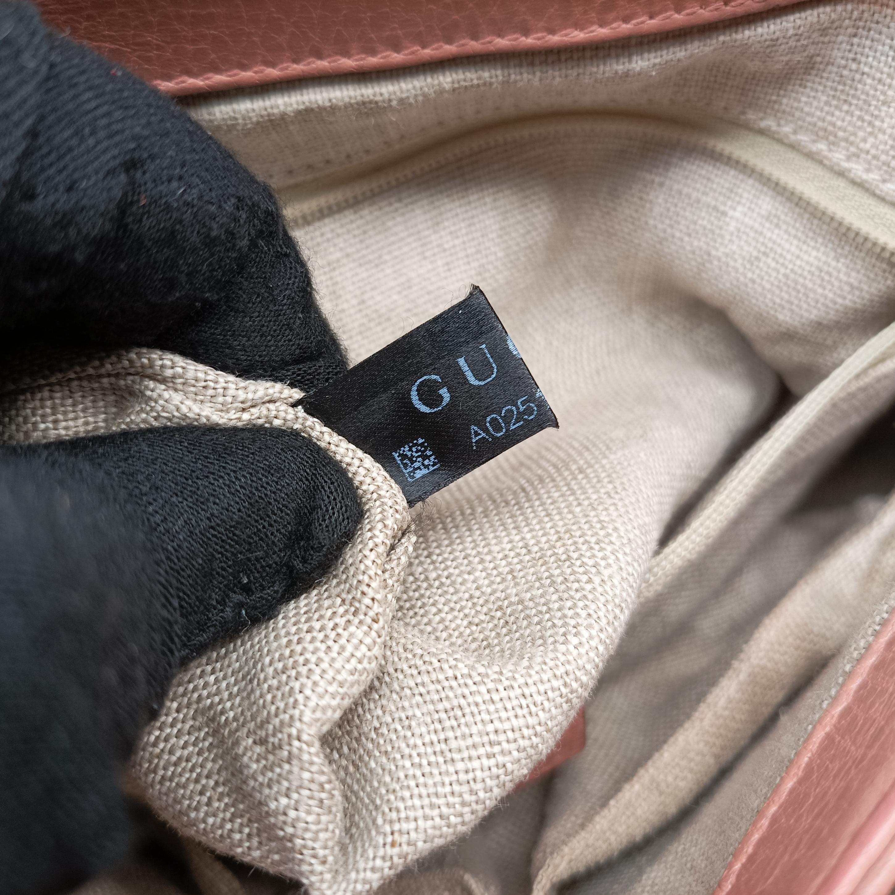 Vintage Gucci Interlocking G Pink Leather 510302 shoulderbag | stylenewstar