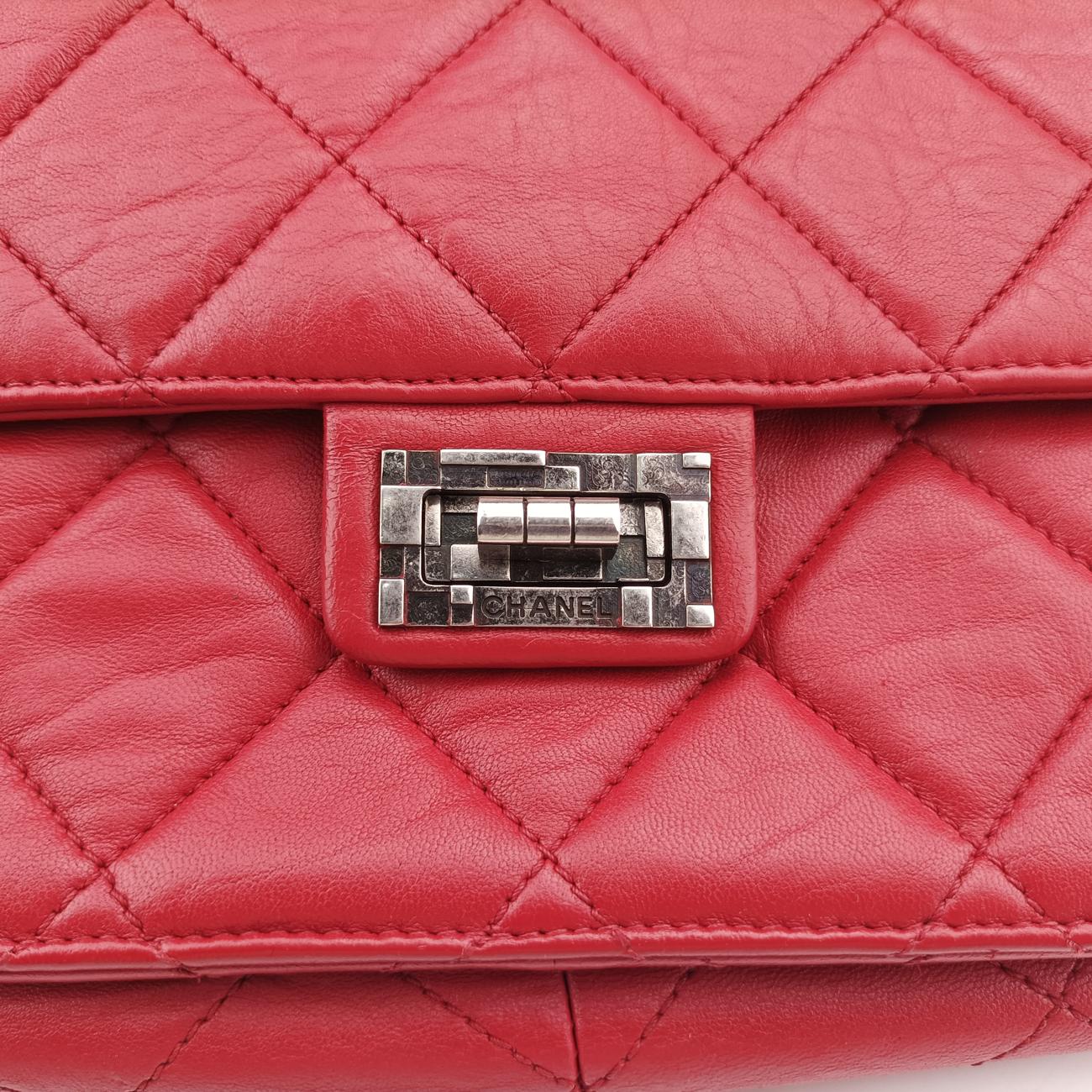 Pre-owned Chanel Paris-Byzance Take Away Flap Red lambskin A66738 shoulderbag | stylenewstar