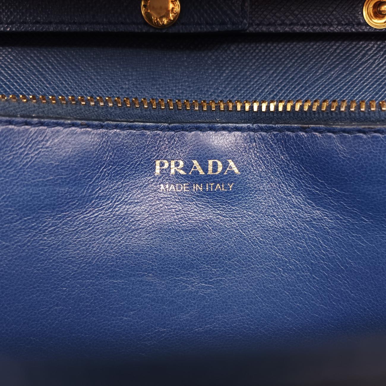 Pre-owned Prada Triangle Logo Blue Saffiano Leather WS23659 shoulderbag | stylenewstar