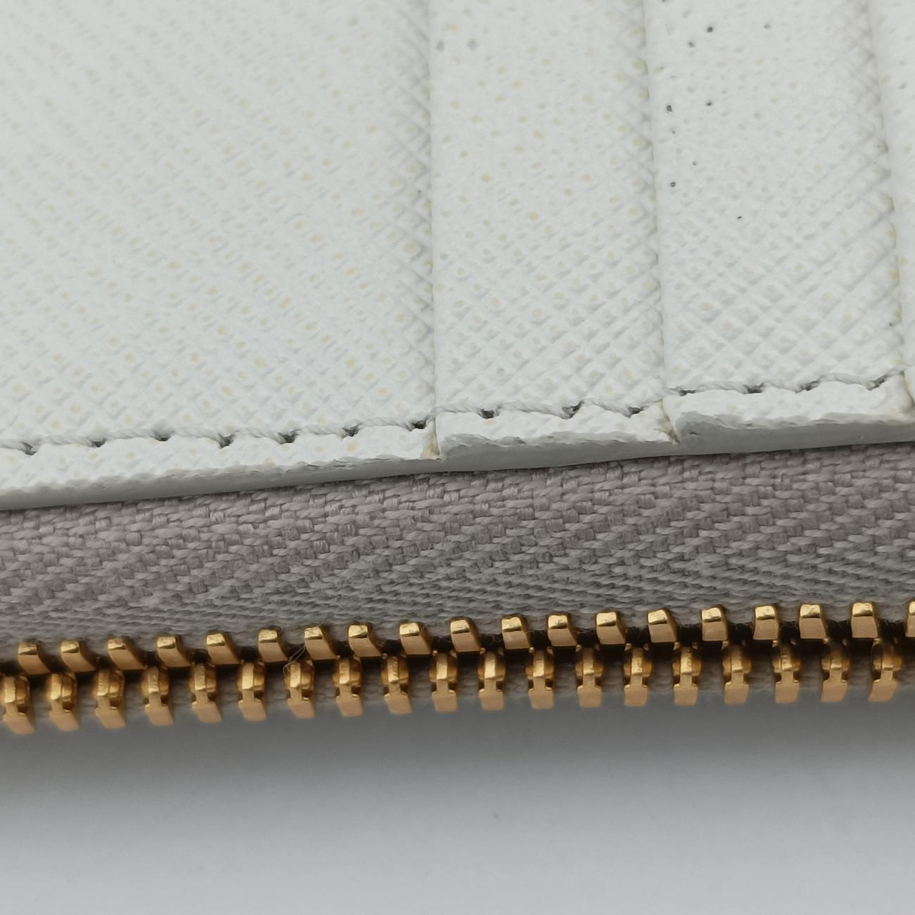 Pre-owned Prada Triangle logo White Saffiano Leather 1DH030 shoulderbag | stylenewstar