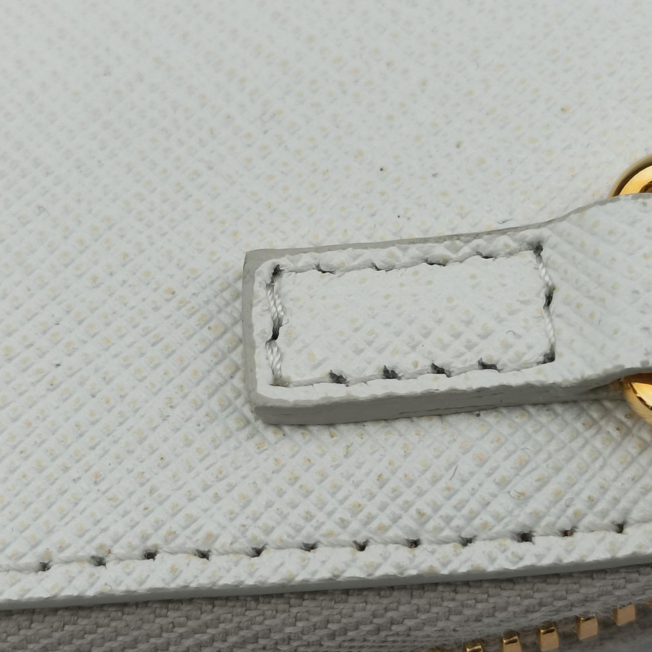 Pre-owned Prada Triangle logo White Saffiano Leather 1DH030 shoulderbag | stylenewstar