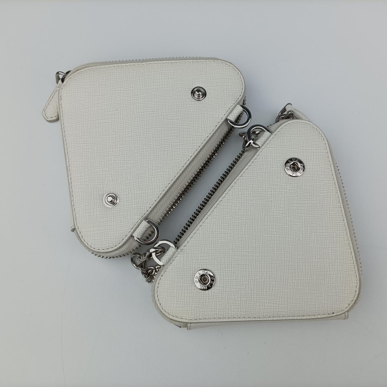 Secondhand Prada Triangle Logo Plate White SAFFIANO Leather 1NR015 shoulderbag | stylenewstar
