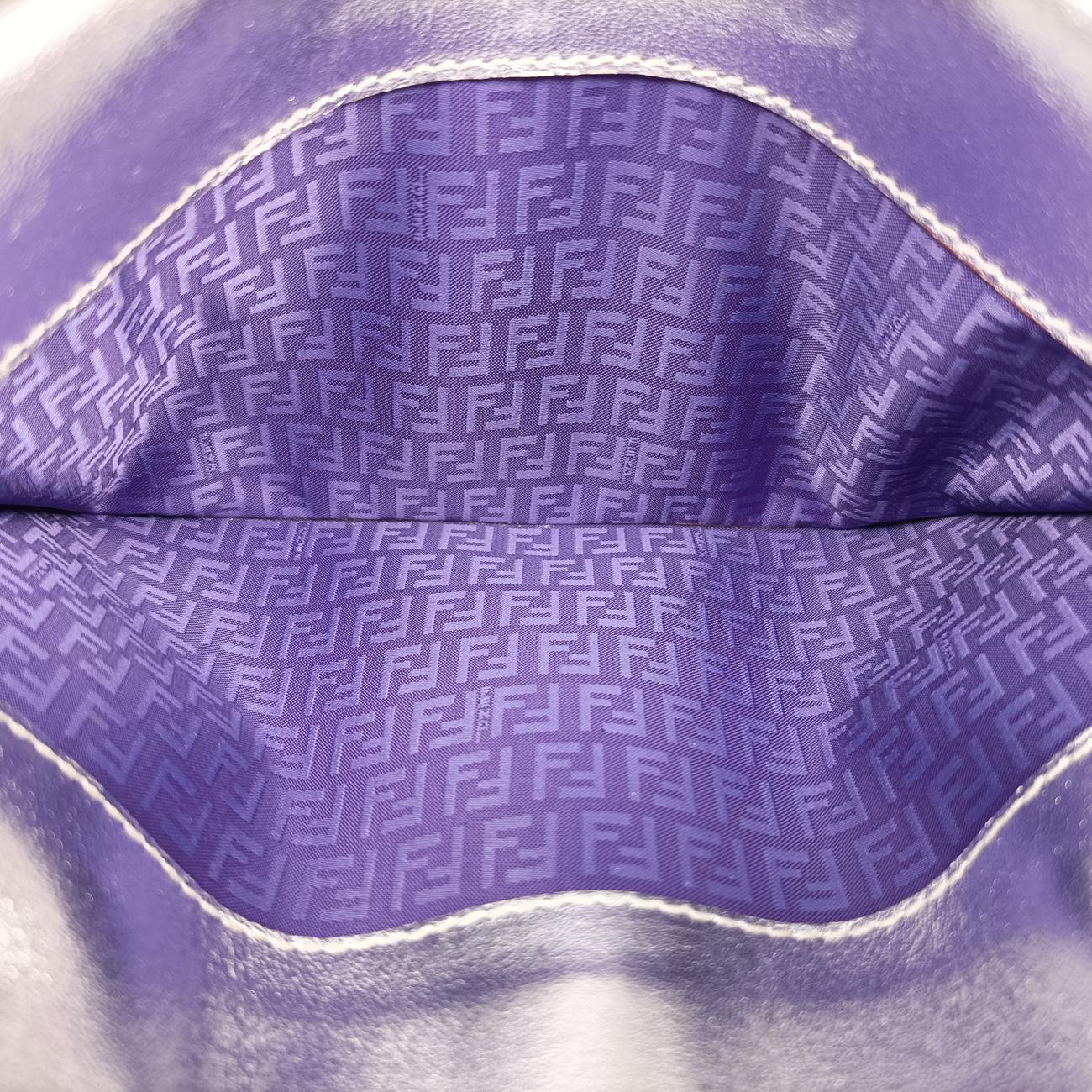 Pre-owned Fendi Embossed Logo Silver Canvas 8M0219 shoulderbag | stylenewstar