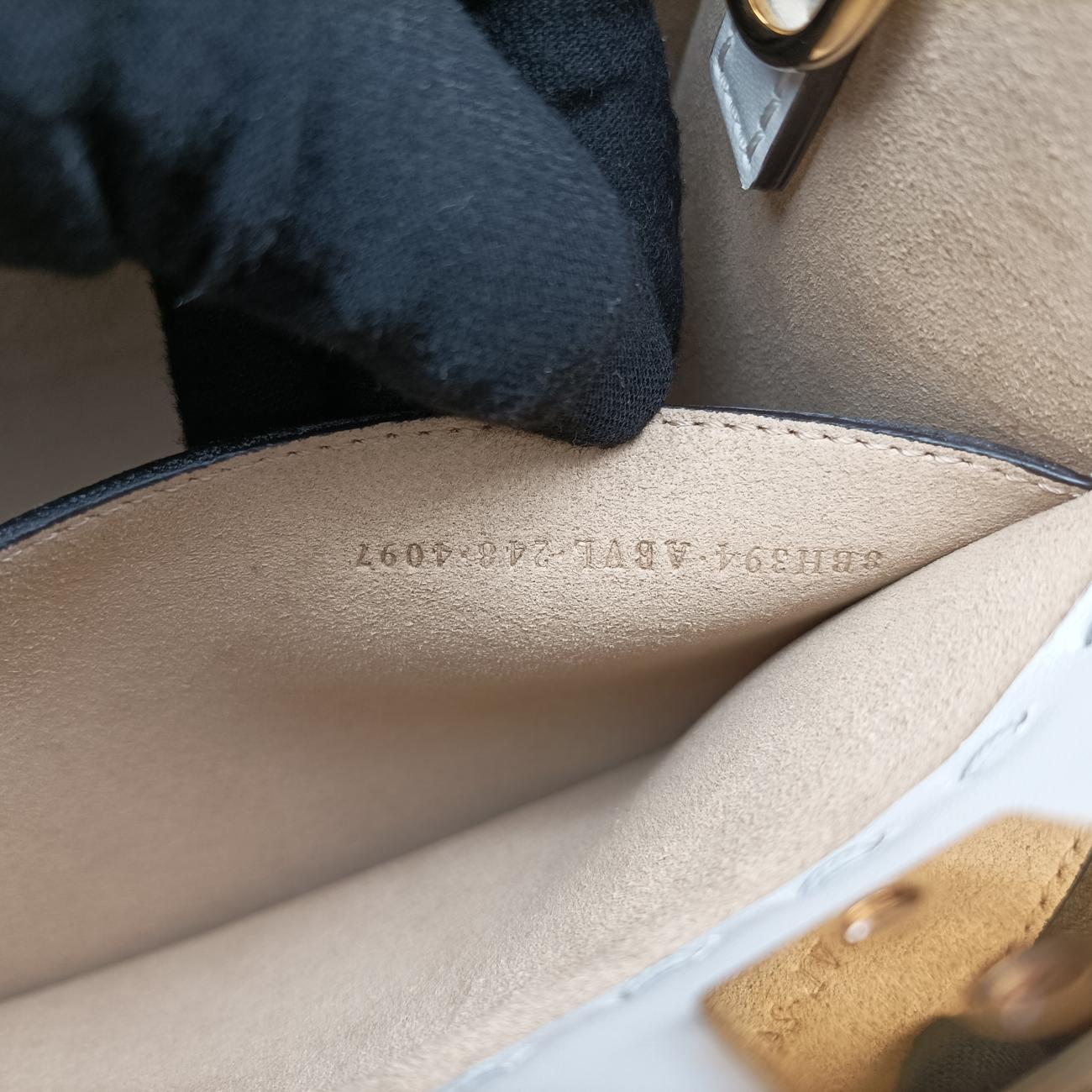 Pre-owned Fendi Sunshine White Leather 8BH394 handbag | stylenewstar