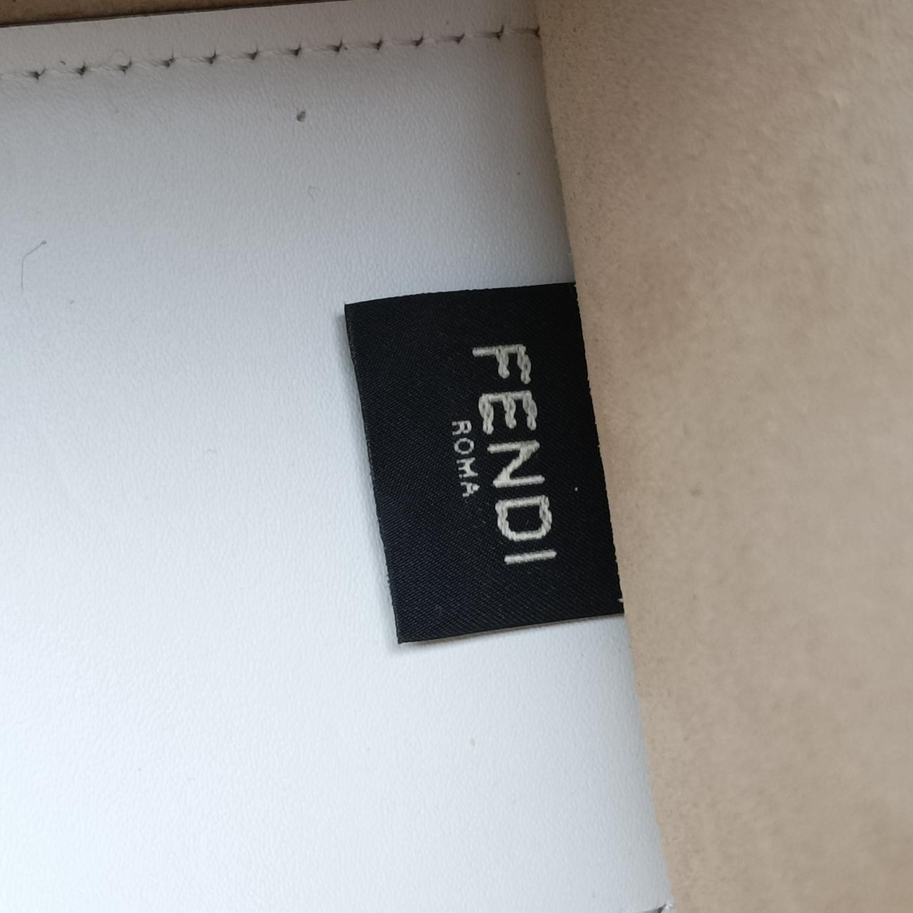 Pre-owned Fendi Sunshine White Leather 8BH394 handbag | stylenewstar