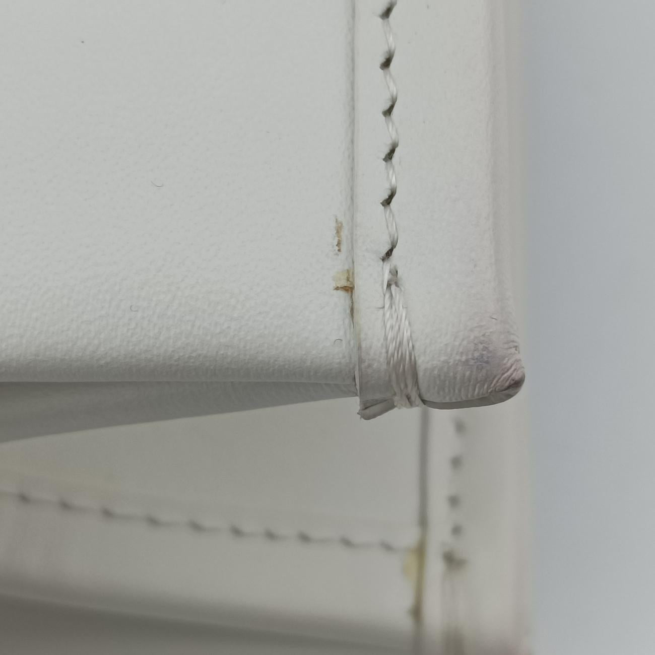 Pre-owned Fendi Sunshine White Leather 8BH394 handbag | stylenewstar