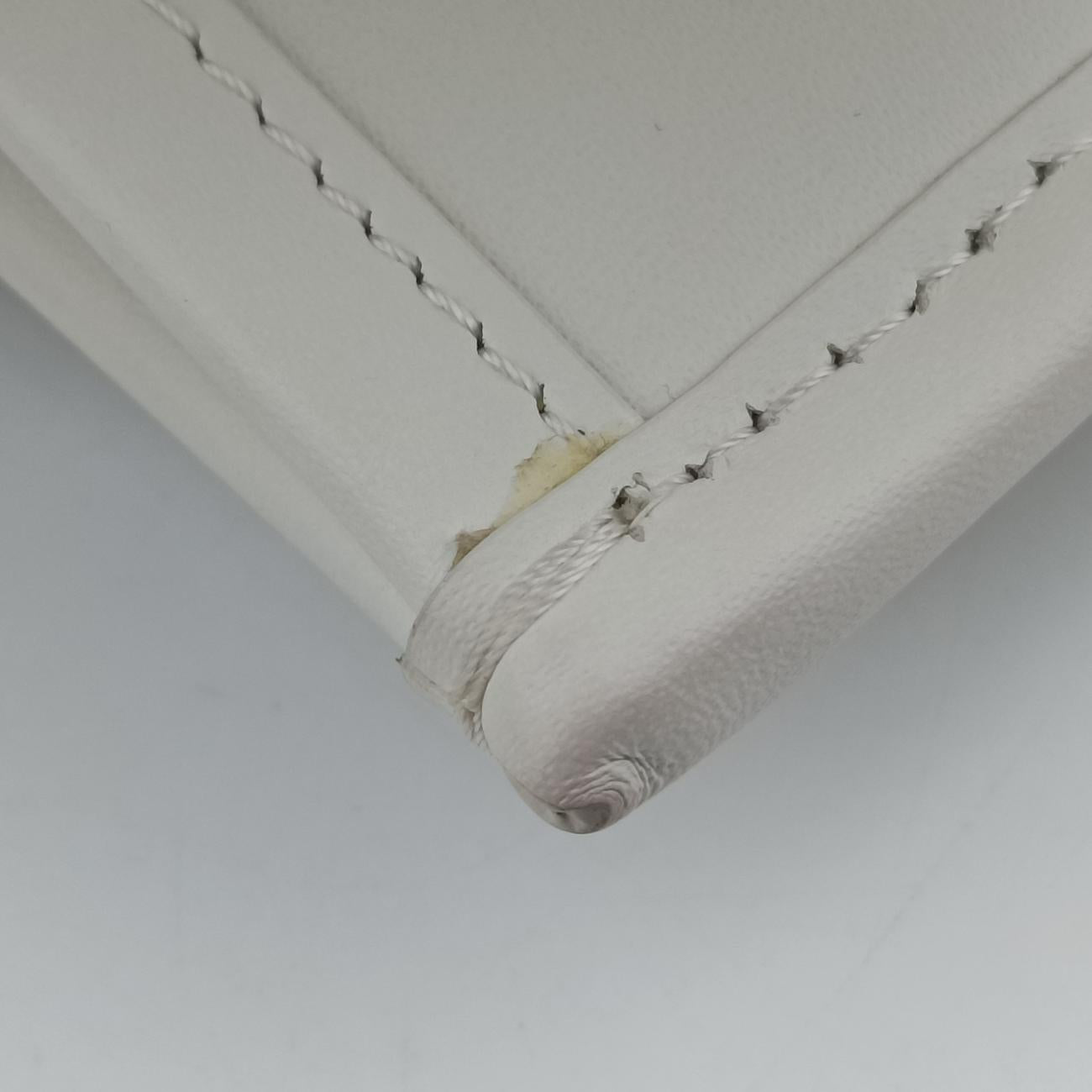 Pre-owned Fendi Sunshine White Leather 8BH394 handbag | stylenewstar