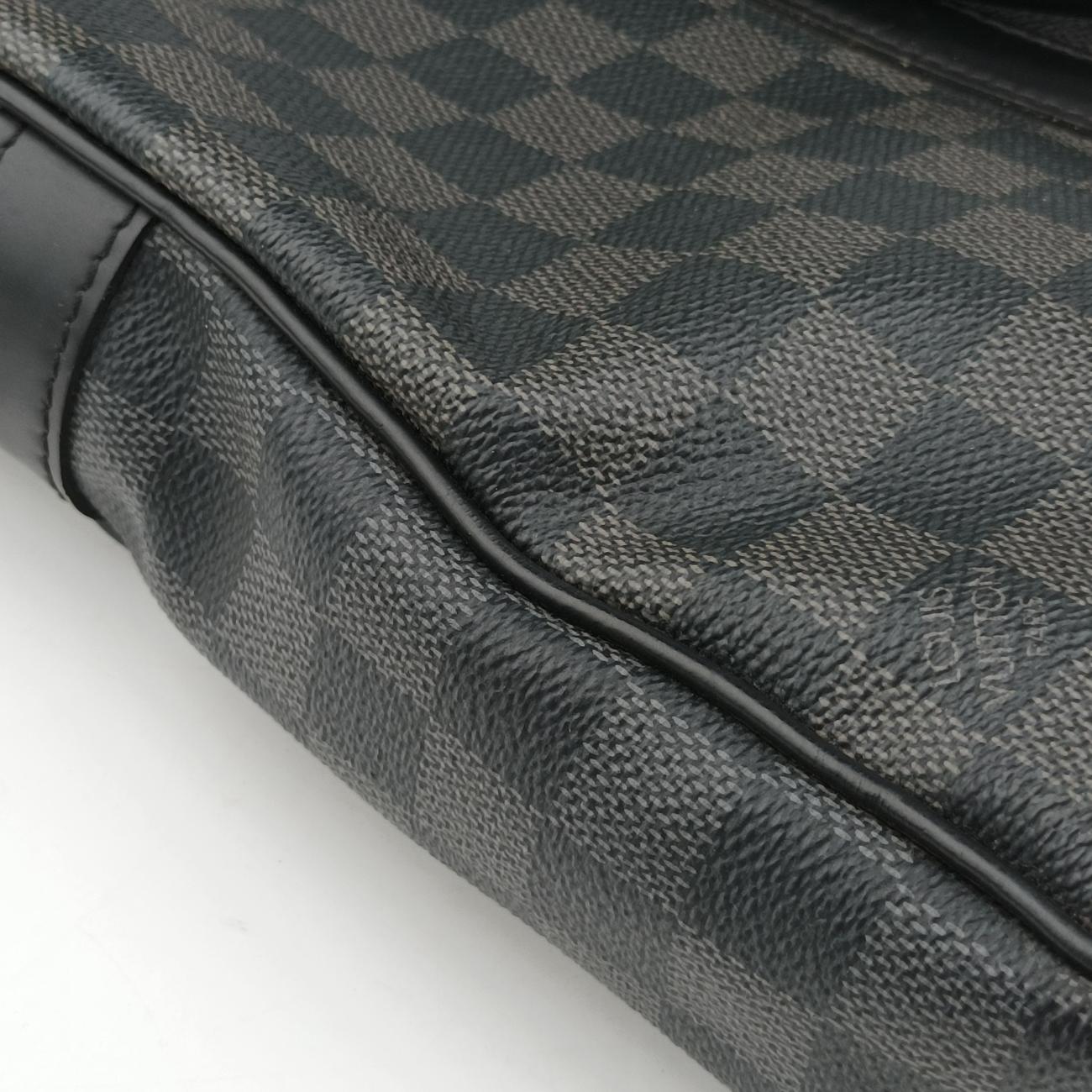 Vintage Louis Vuitton Porte Documents Voyage PM Noir Damier Graphite N41478 handbag | stylenewstar