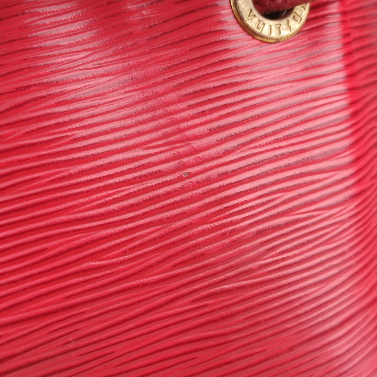 Pre-owned Louis Vuitton Noé Castilian Red Epi M44007 shoulderbag | stylenewstar