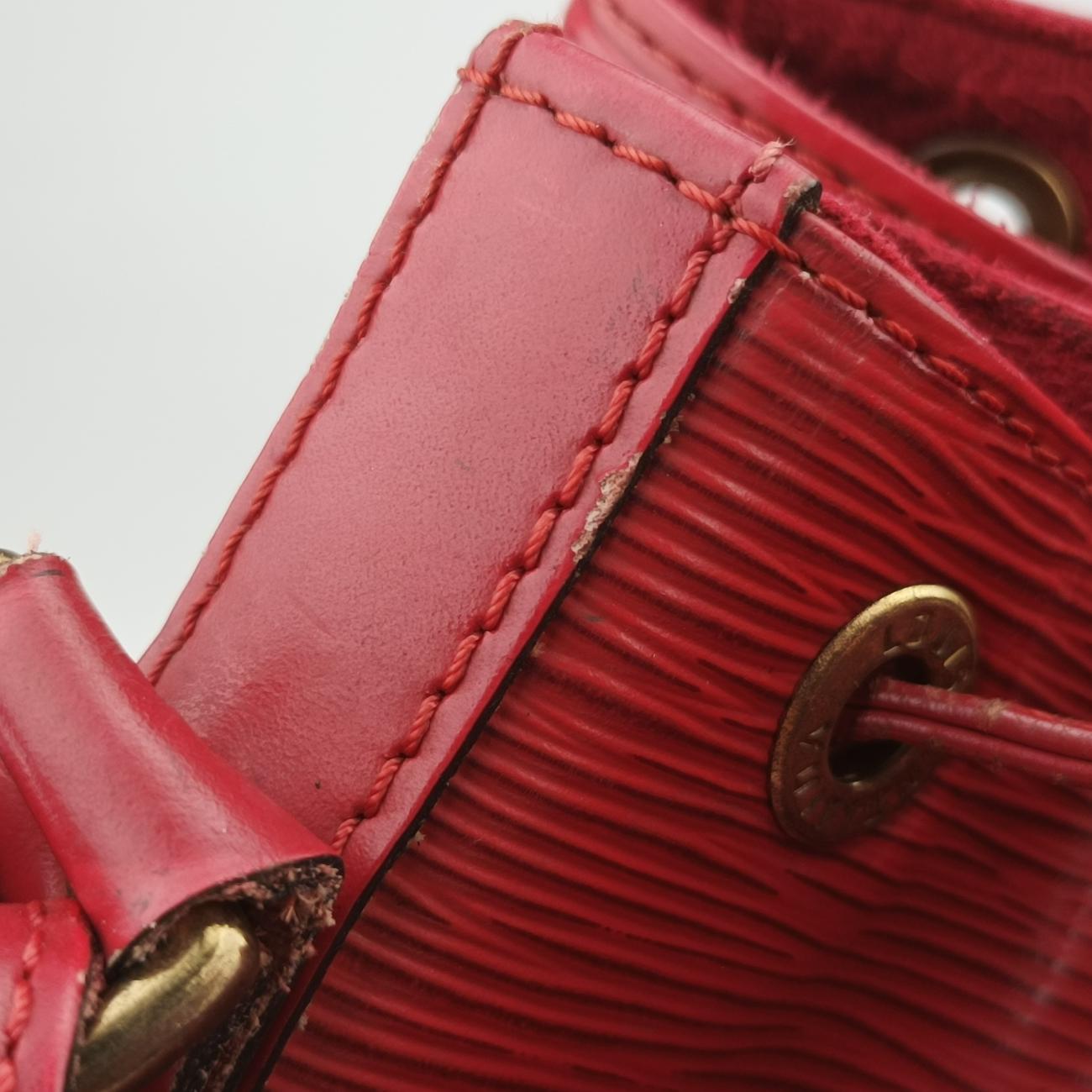 Pre-owned Louis Vuitton Noé Castilian Red Epi M44007 shoulderbag | stylenewstar