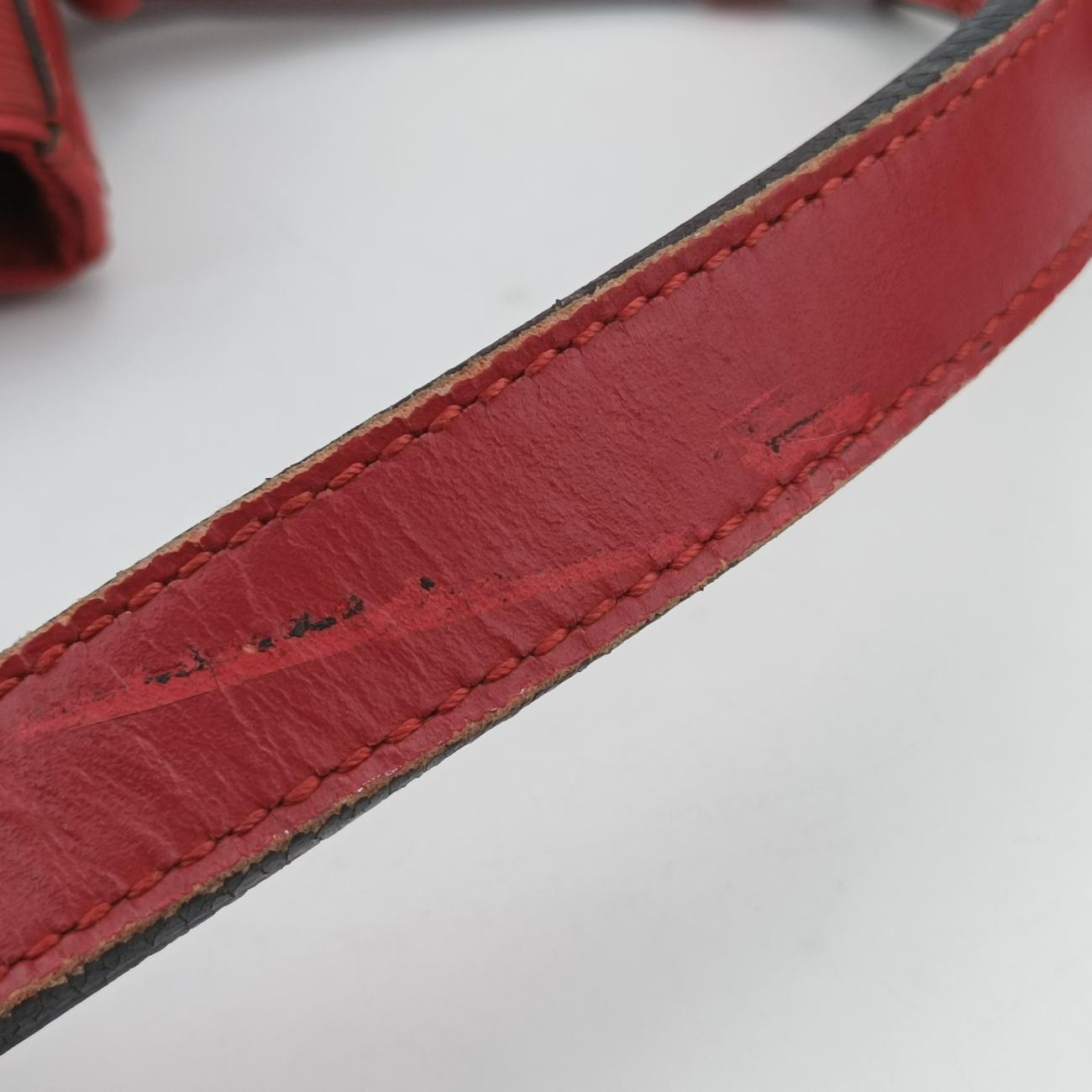 Pre-owned Louis Vuitton Noé Castilian Red Epi M44007 shoulderbag | stylenewstar