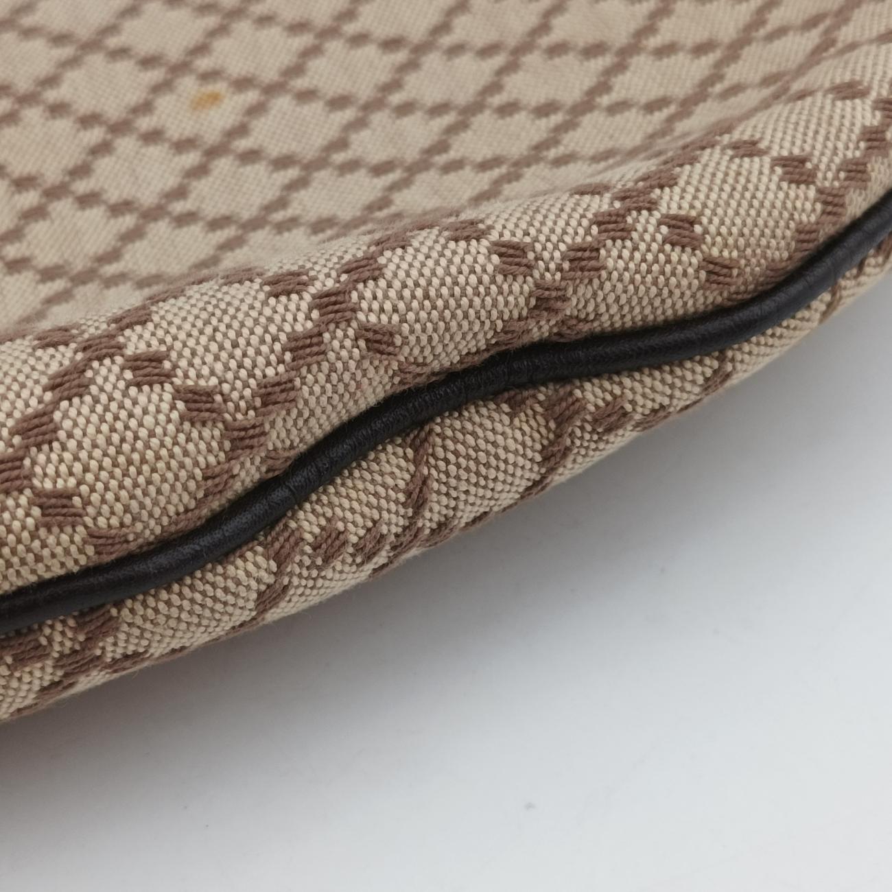 Pre-owned Gucci Diamante Brown canvas 251831 shoulderbag | stylenewstar