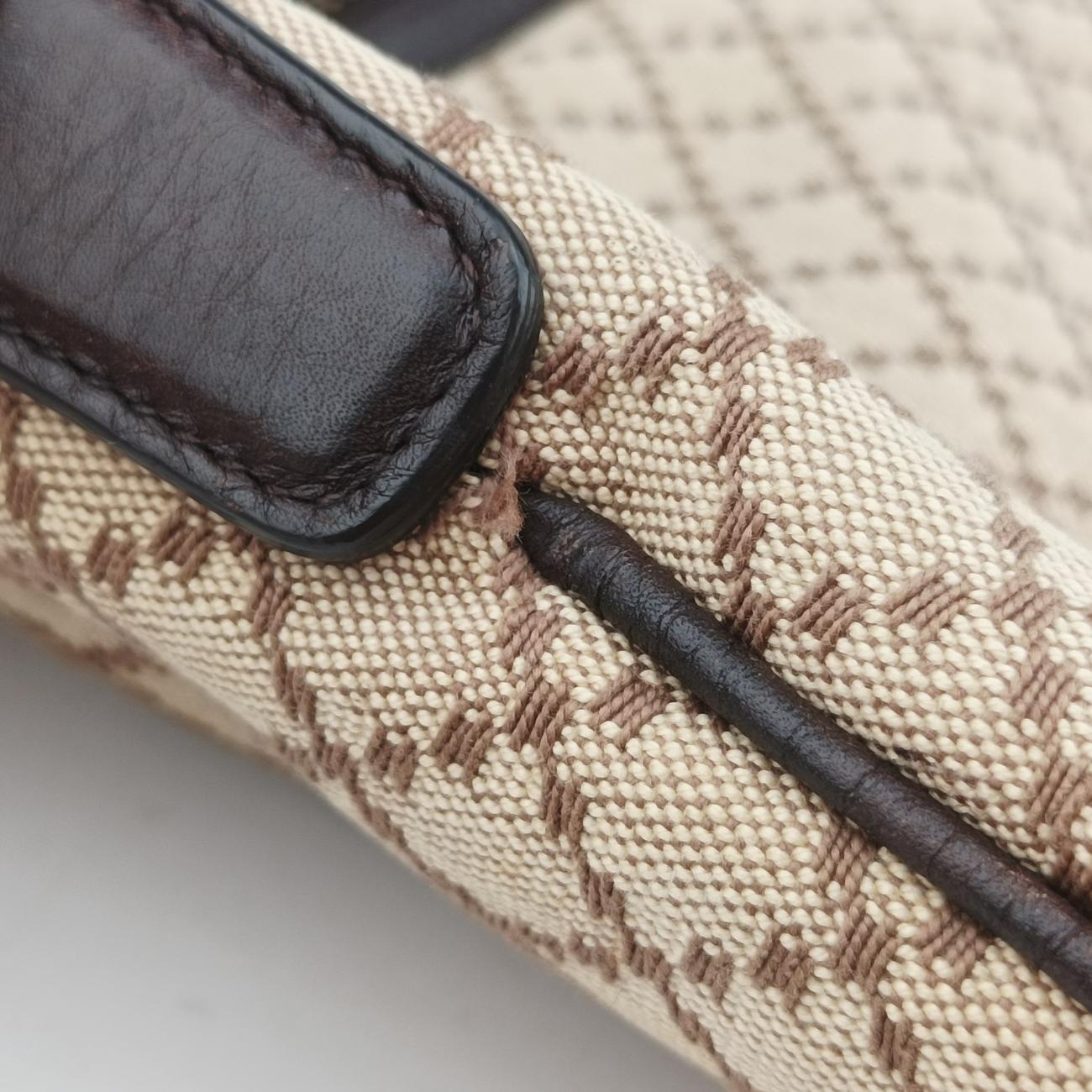 Pre-owned Gucci Diamante Brown canvas 251831 shoulderbag | stylenewstar