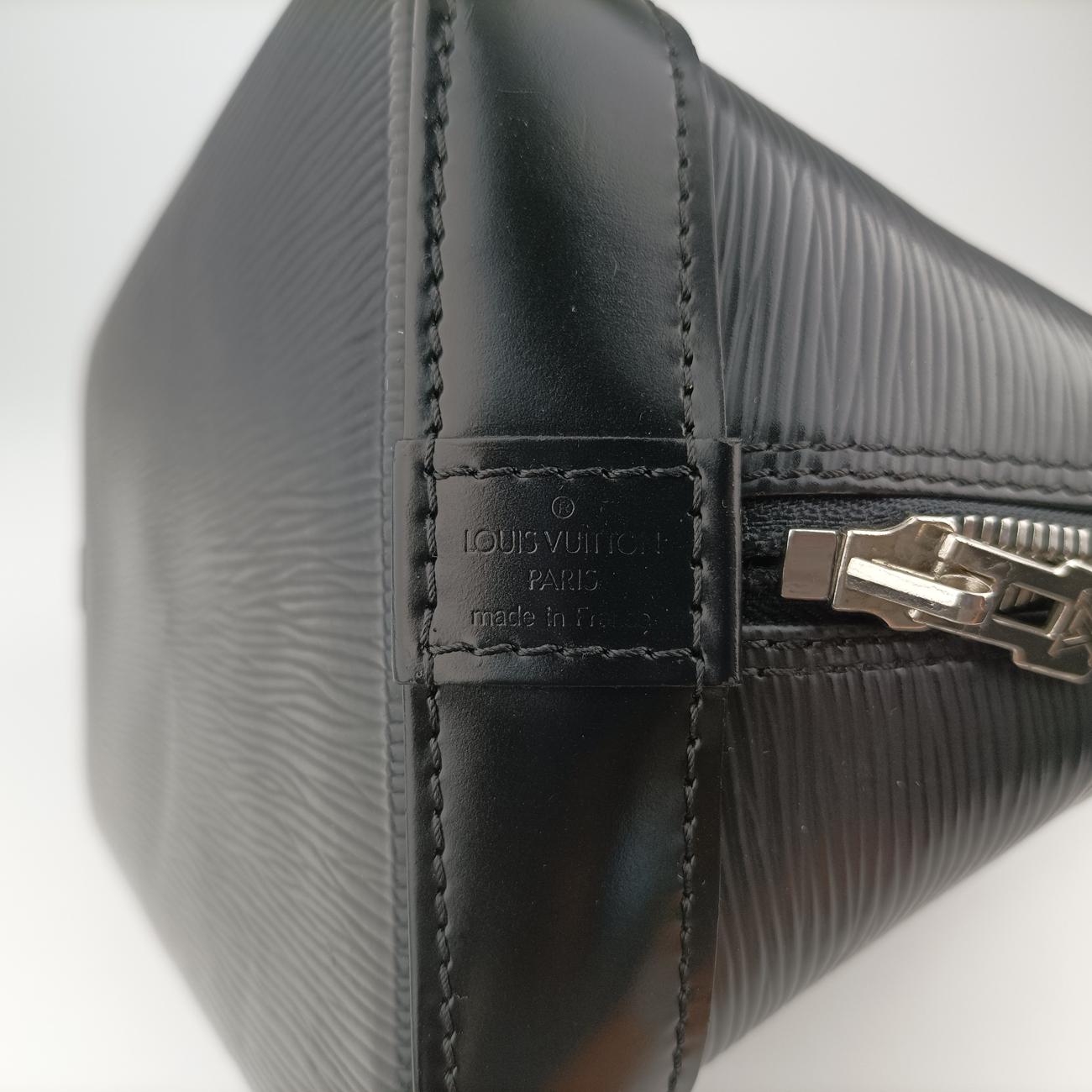 Vintage Louis Vuitton ALMA PM Noir epi M52142 handbag | stylenewstar