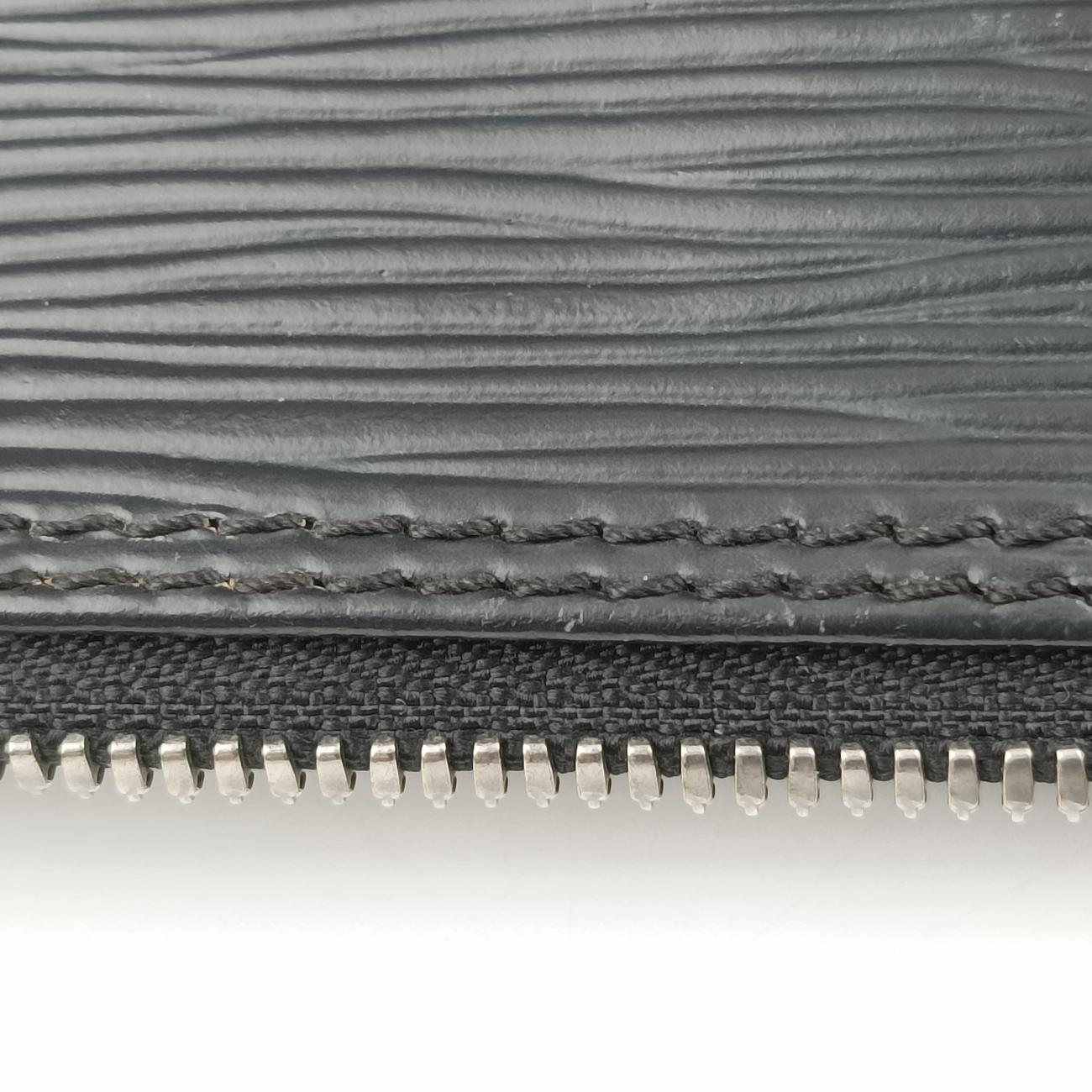 Vintage Louis Vuitton ALMA PM Noir epi M52142 handbag | stylenewstar