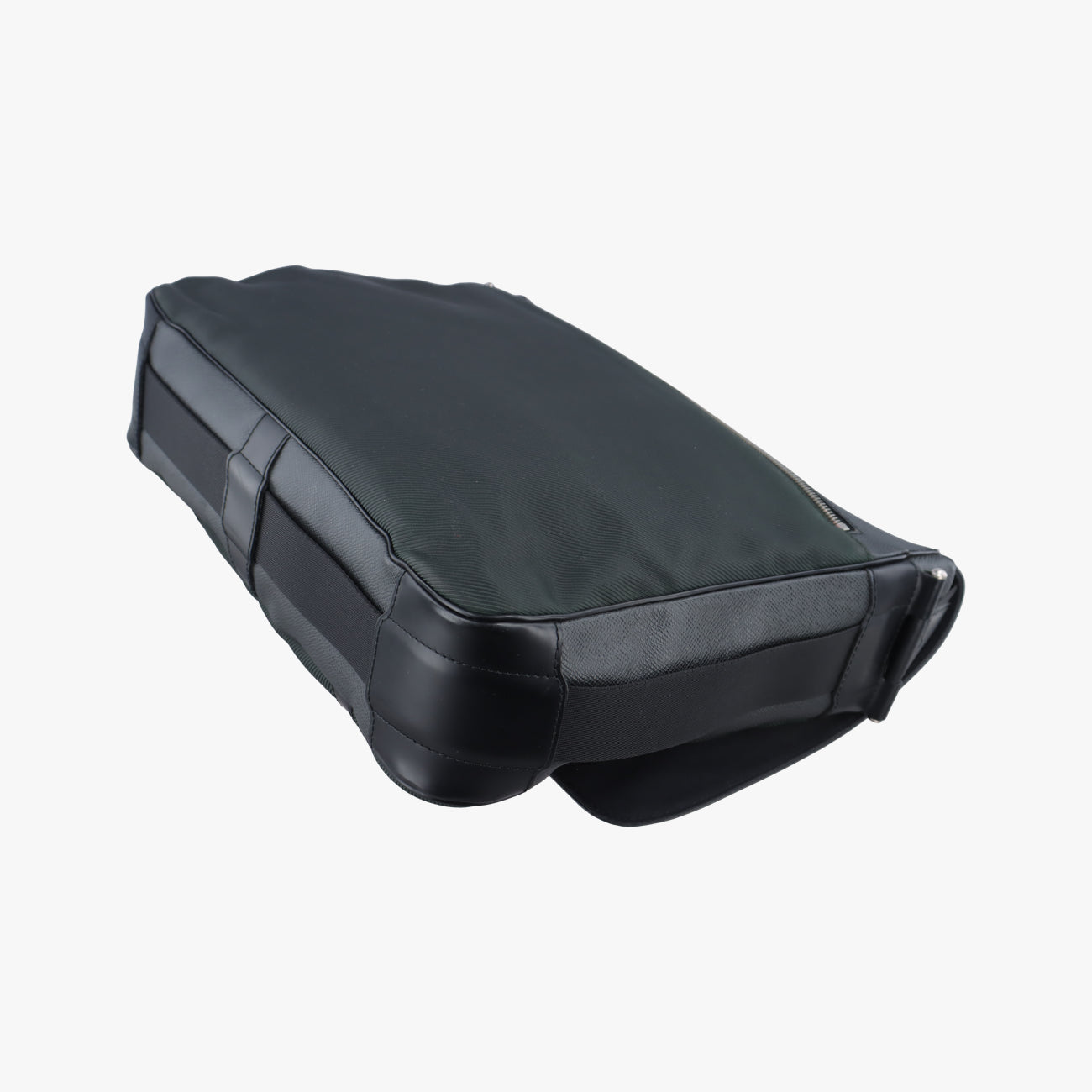 Pre-owned Louis Vuitton Messenger Ardoise Black Taiga M30162 shoulderbag | stylenewstar