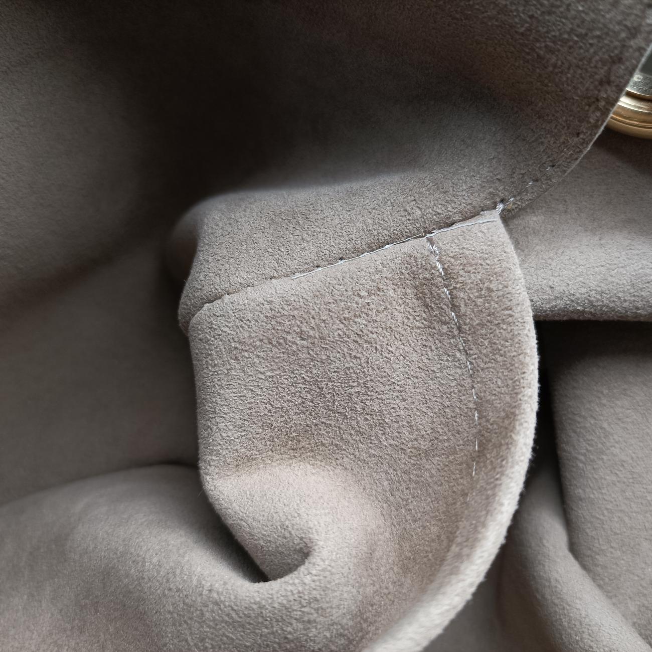 Pre-owned Louis Vuitton URSULA Noir Monogram Multicolor M40124 handbag | stylenewstar