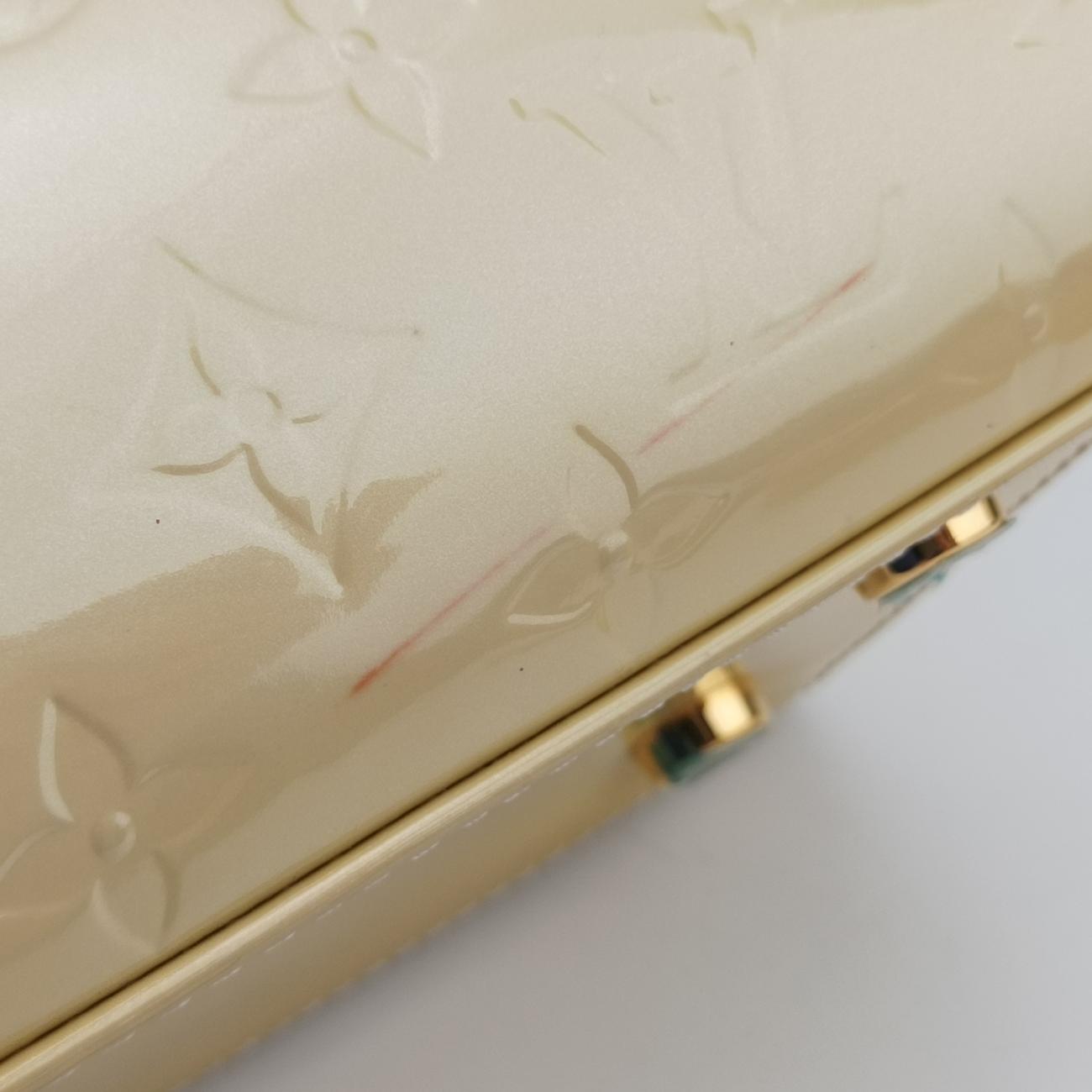 Pre-owned Louis Vuitton Bréa MM Dunne Vernis M90180 shoulderbag | stylenewstar