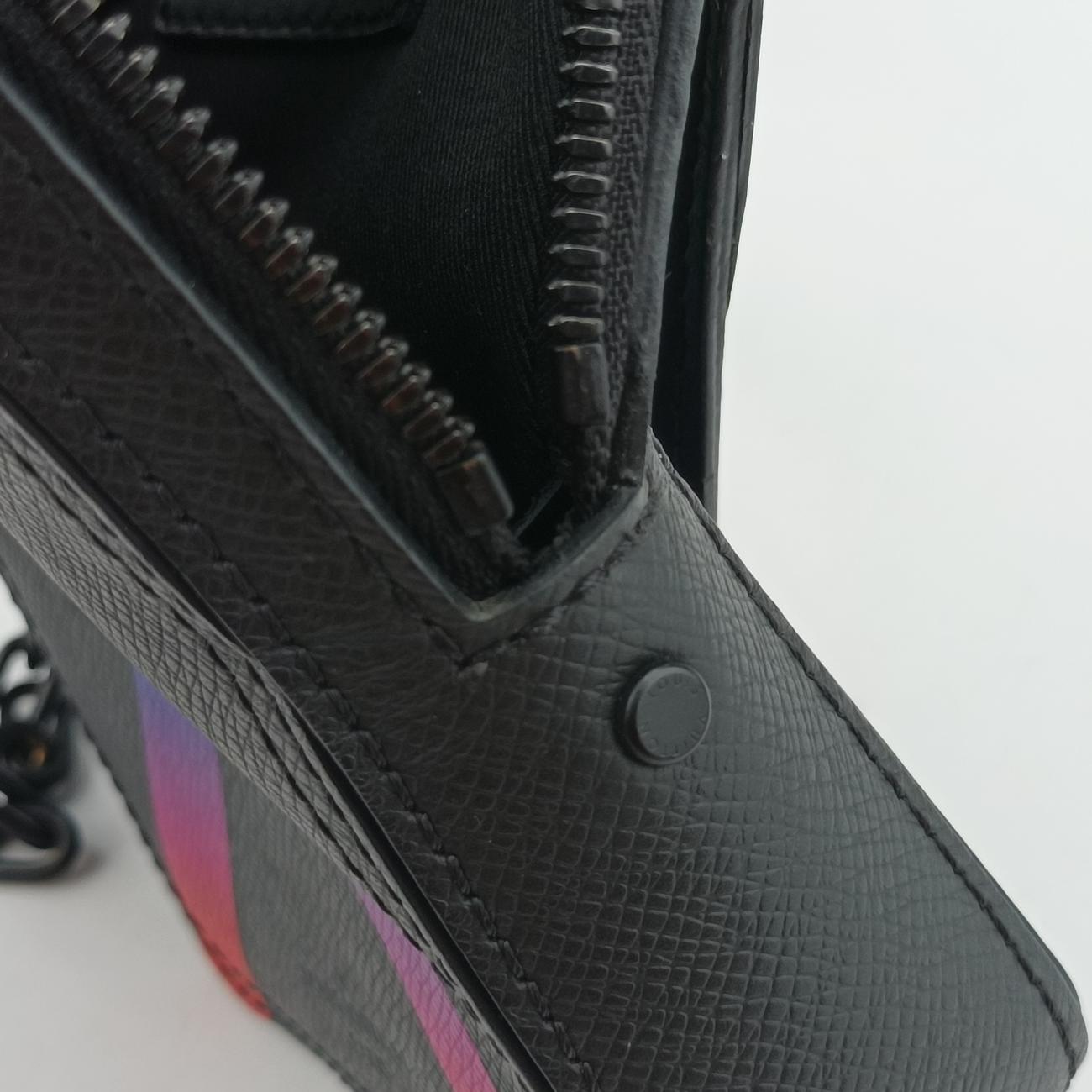 Vintage Louis Vuitton Danube Messenger black×multicolor Taiga M30332 shoulderbag | stylenewstar