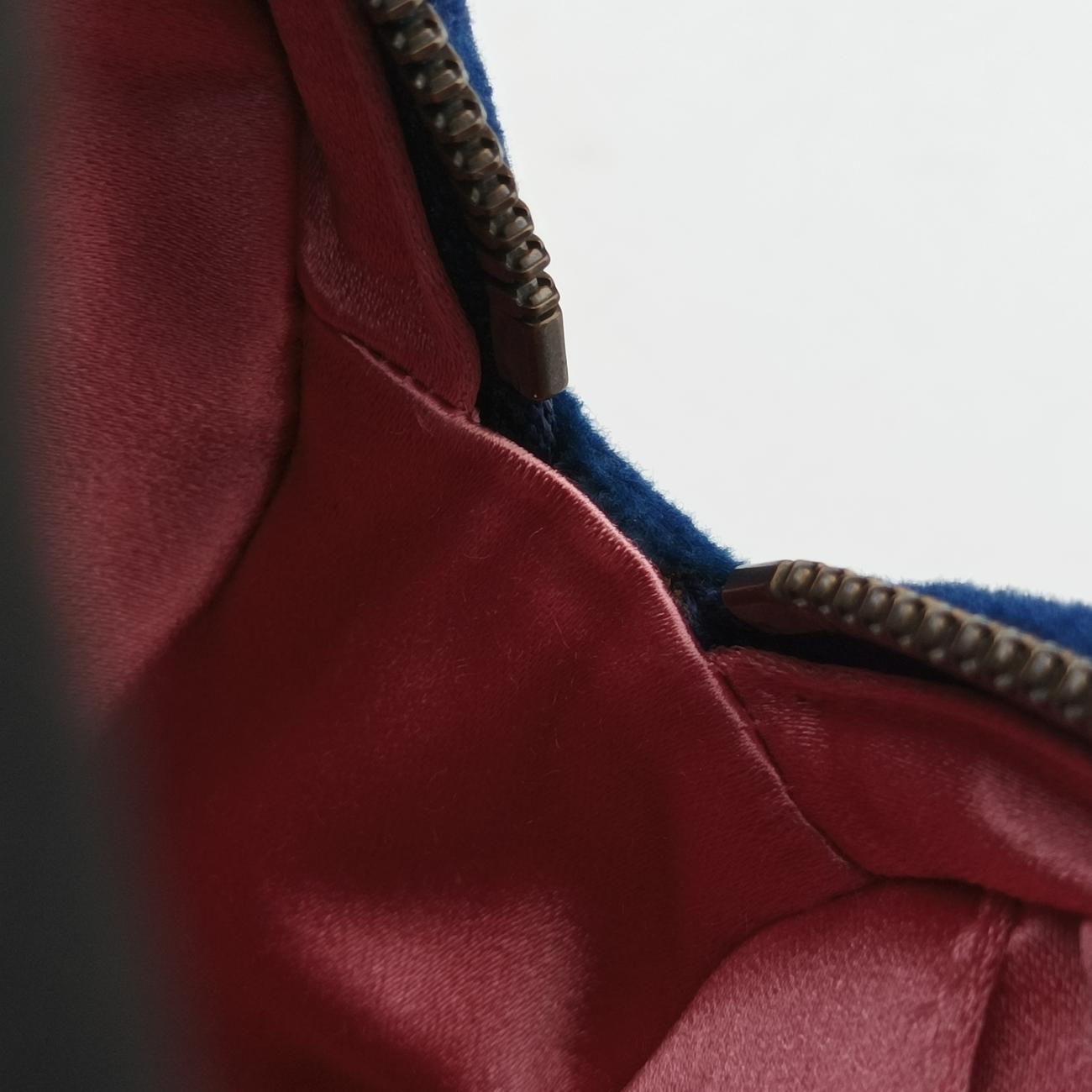 Pre-owned Gucci GG Marmont Blue velour 476434 bum bag/waist bag | stylenewstar