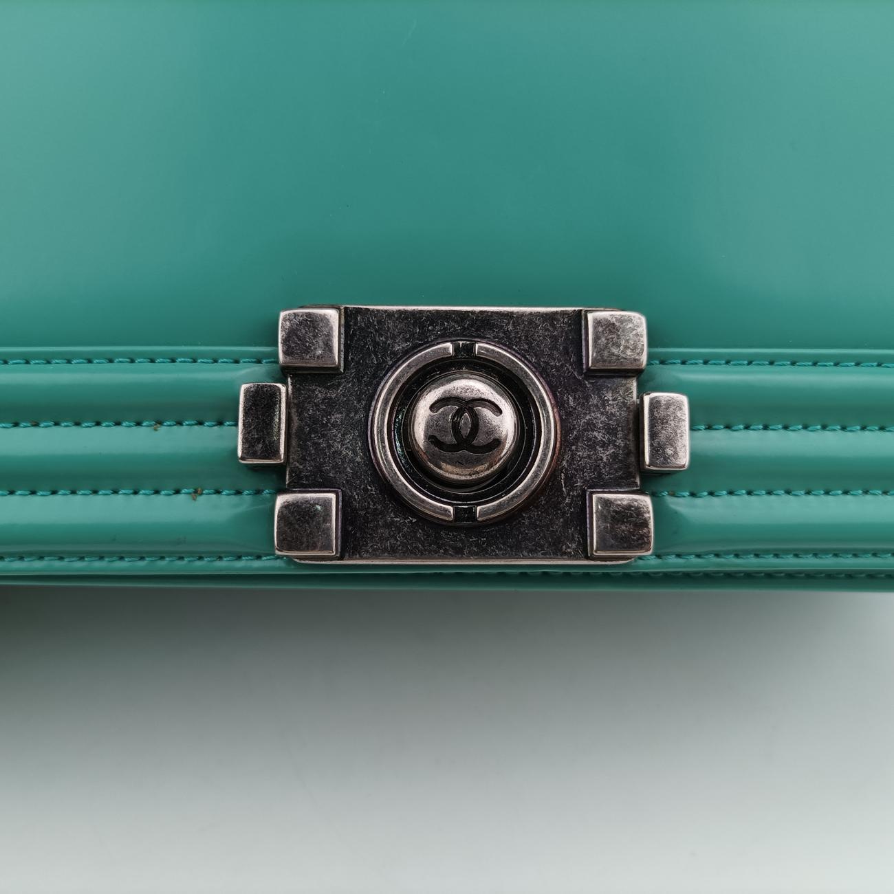 Pre-owned Chanel BOY CHANEL Blue leather A67086 shoulderbag | stylenewstar