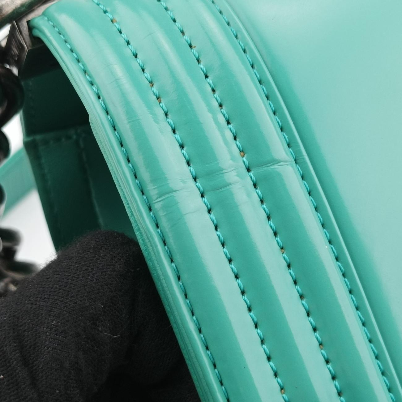 Pre-owned Chanel BOY CHANEL Blue leather A67086 shoulderbag | stylenewstar