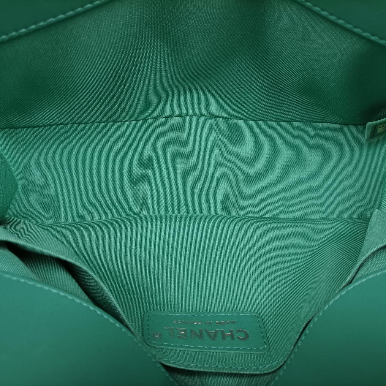 Pre-owned Chanel BOY CHANEL Blue leather A67086 shoulderbag | stylenewstar