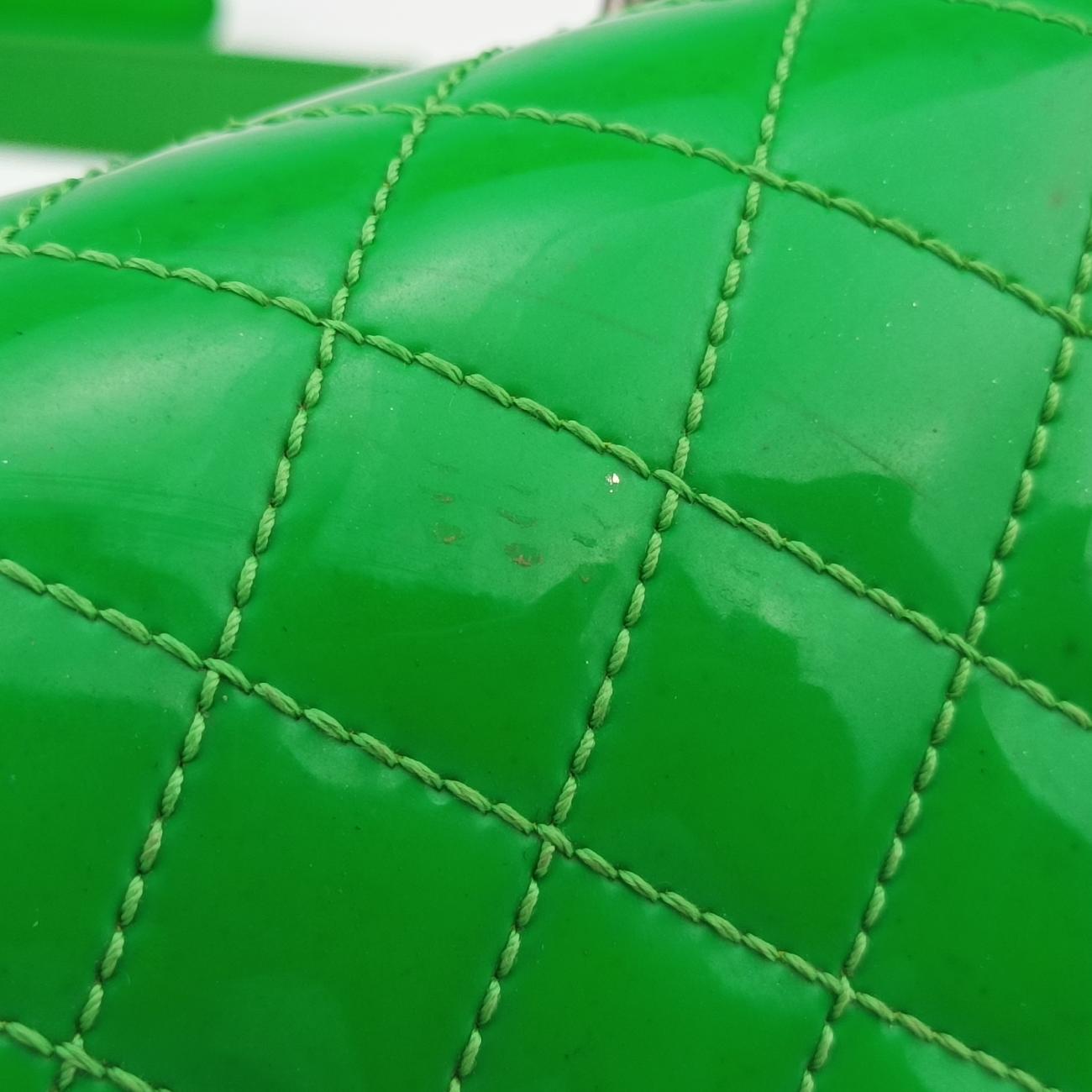 Pre-owned Chanel BOY CHANEL Green Patent Leather A67085 shoulderbag | stylenewstar