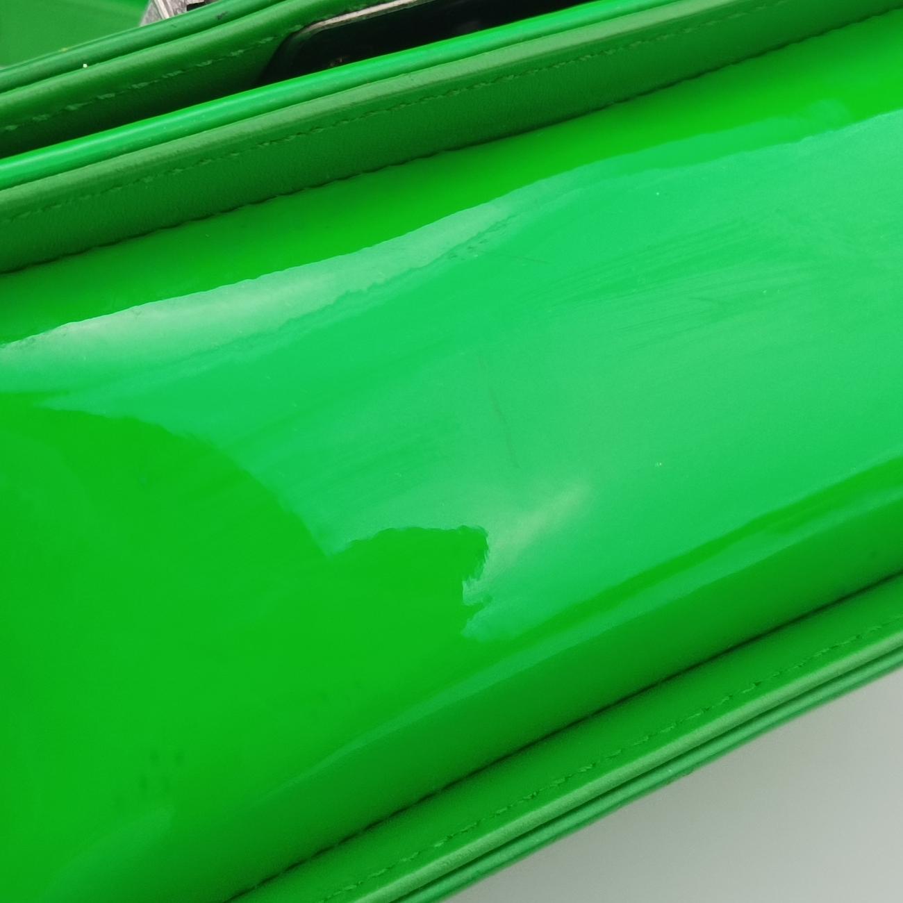 Pre-owned Chanel BOY CHANEL Green Patent Leather A67085 shoulderbag | stylenewstar