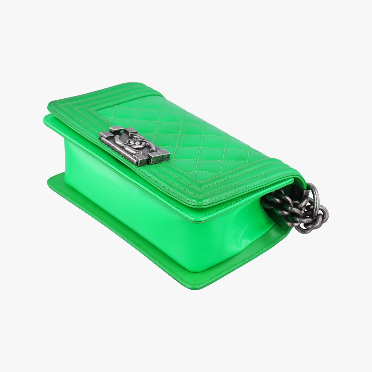 Pre-owned Chanel BOY CHANEL Green Patent Leather A67085 shoulderbag | stylenewstar